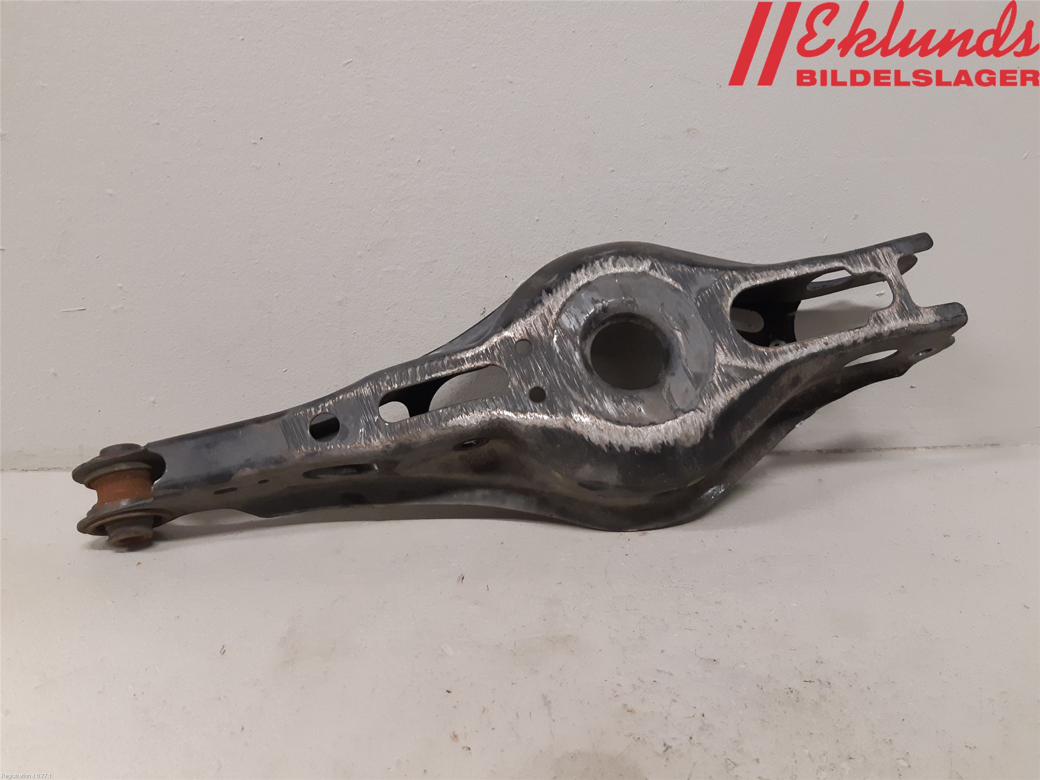 Toyota RAV4 19- Bärarm Bak Höger