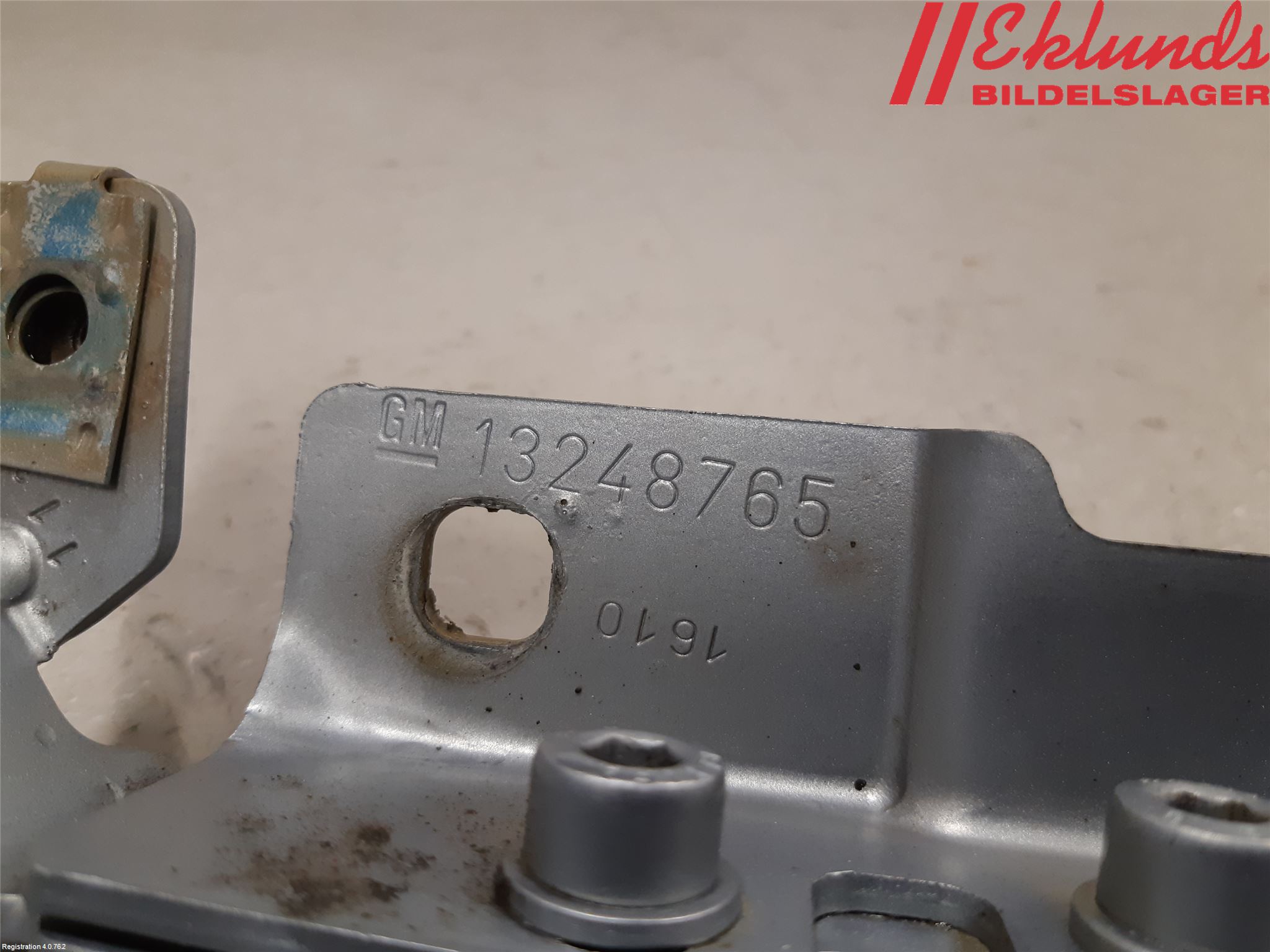 Saab 9-5 10-12 Huvgångjärn