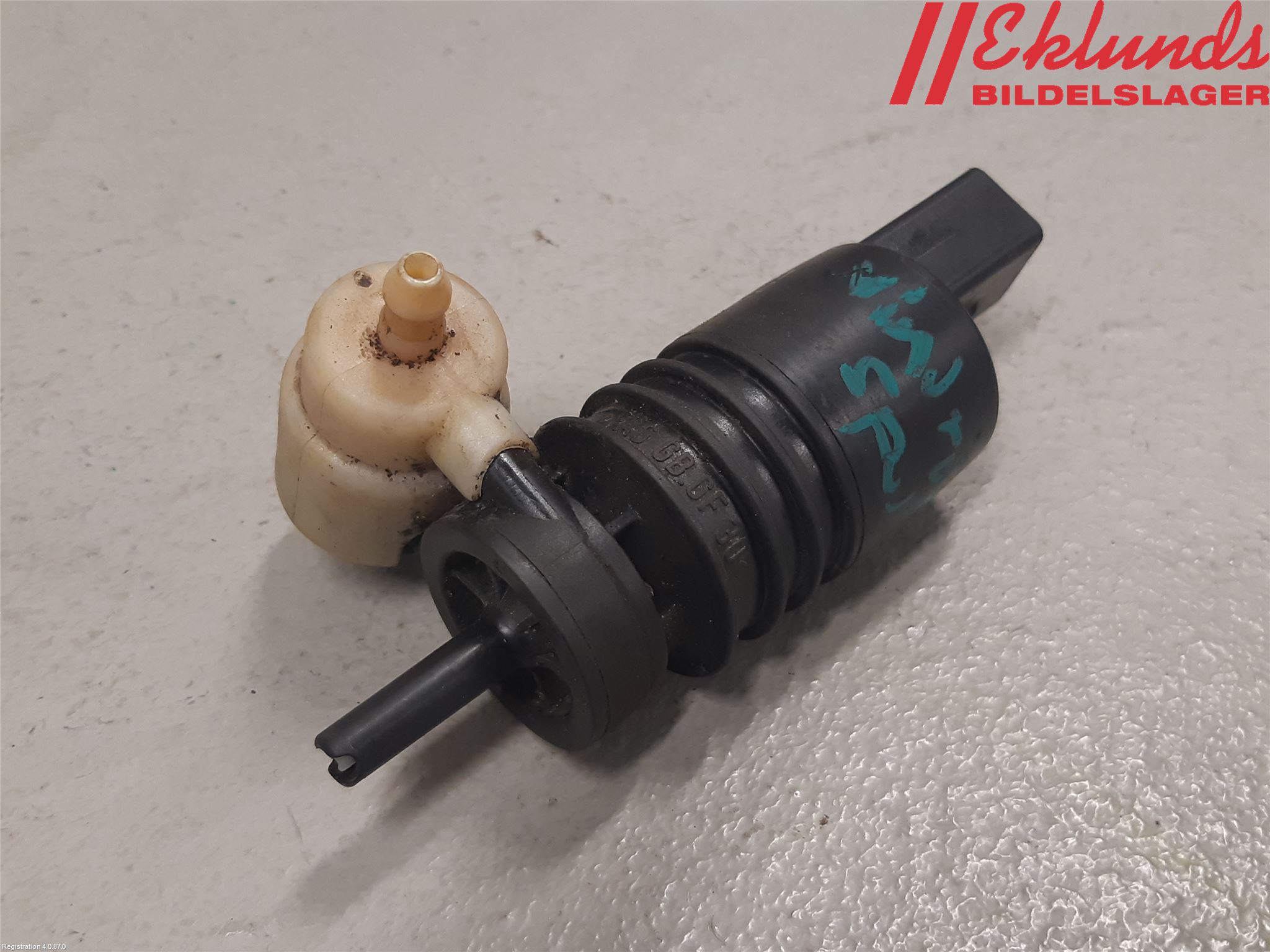Volkswagen VW PASSAT 11-14 Spolarpump Vindruta
