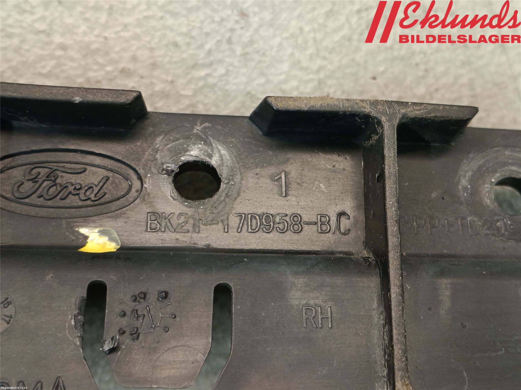 Ford TRANSIT SKÅP/BUSS 14-22 Stötfångarfäste Fram Hö