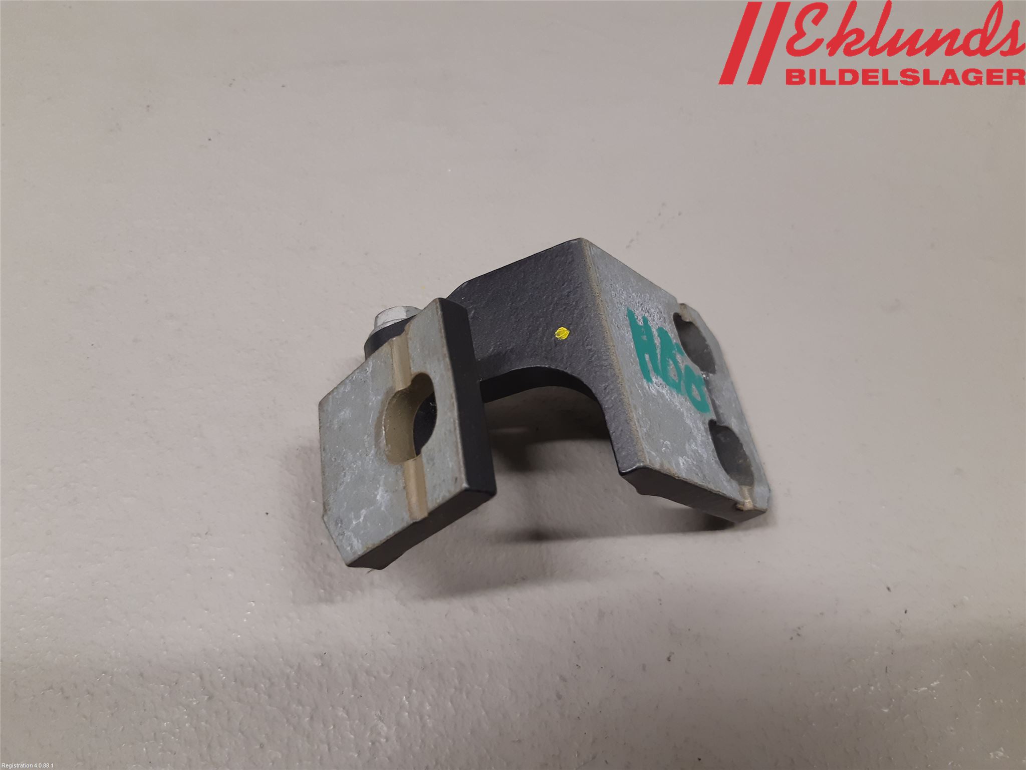 Fiat 500X 15- Dörrgångjärn