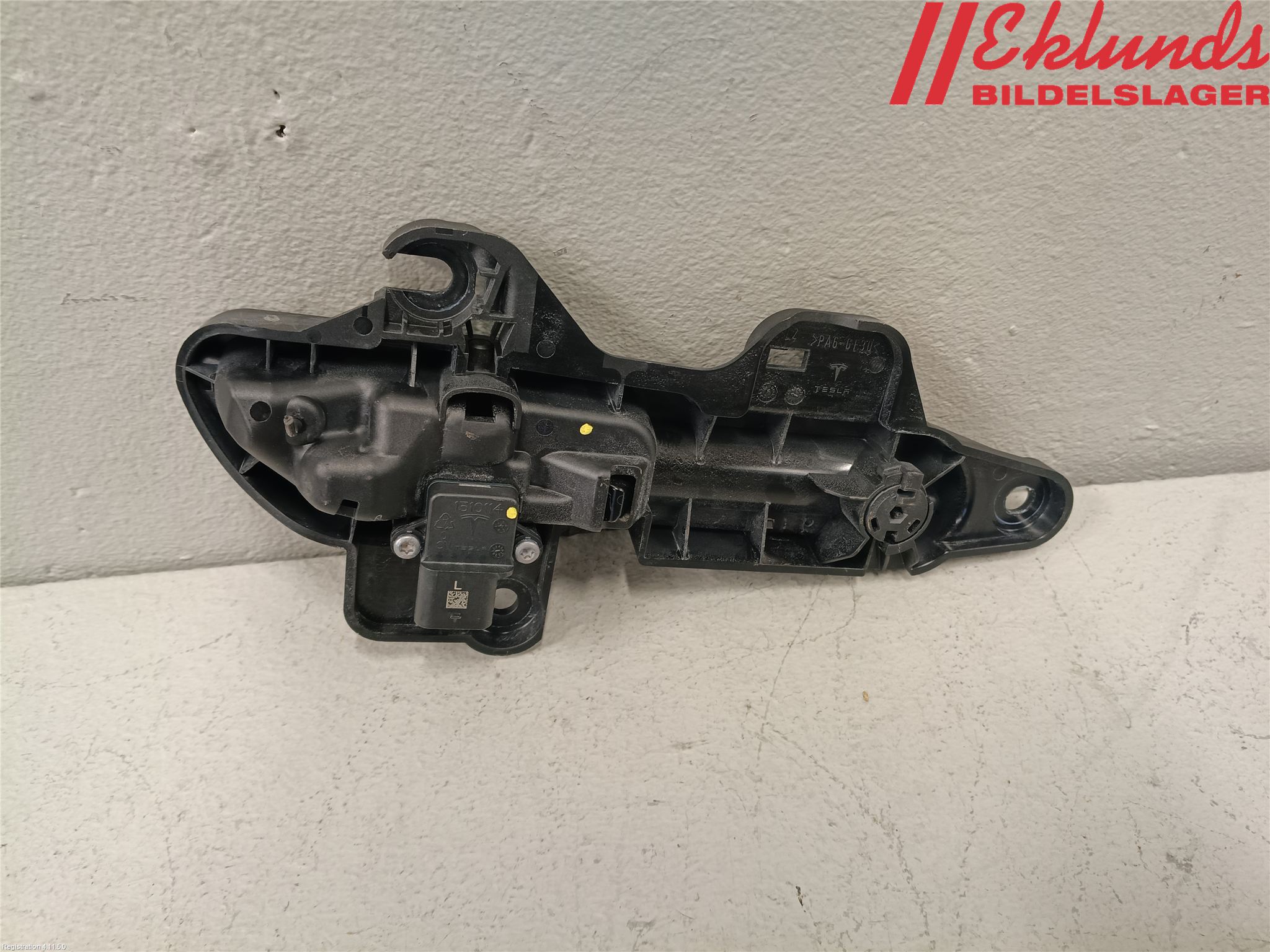 Tesla MODEL Y 21- Dörrhandtag Yttre Vä