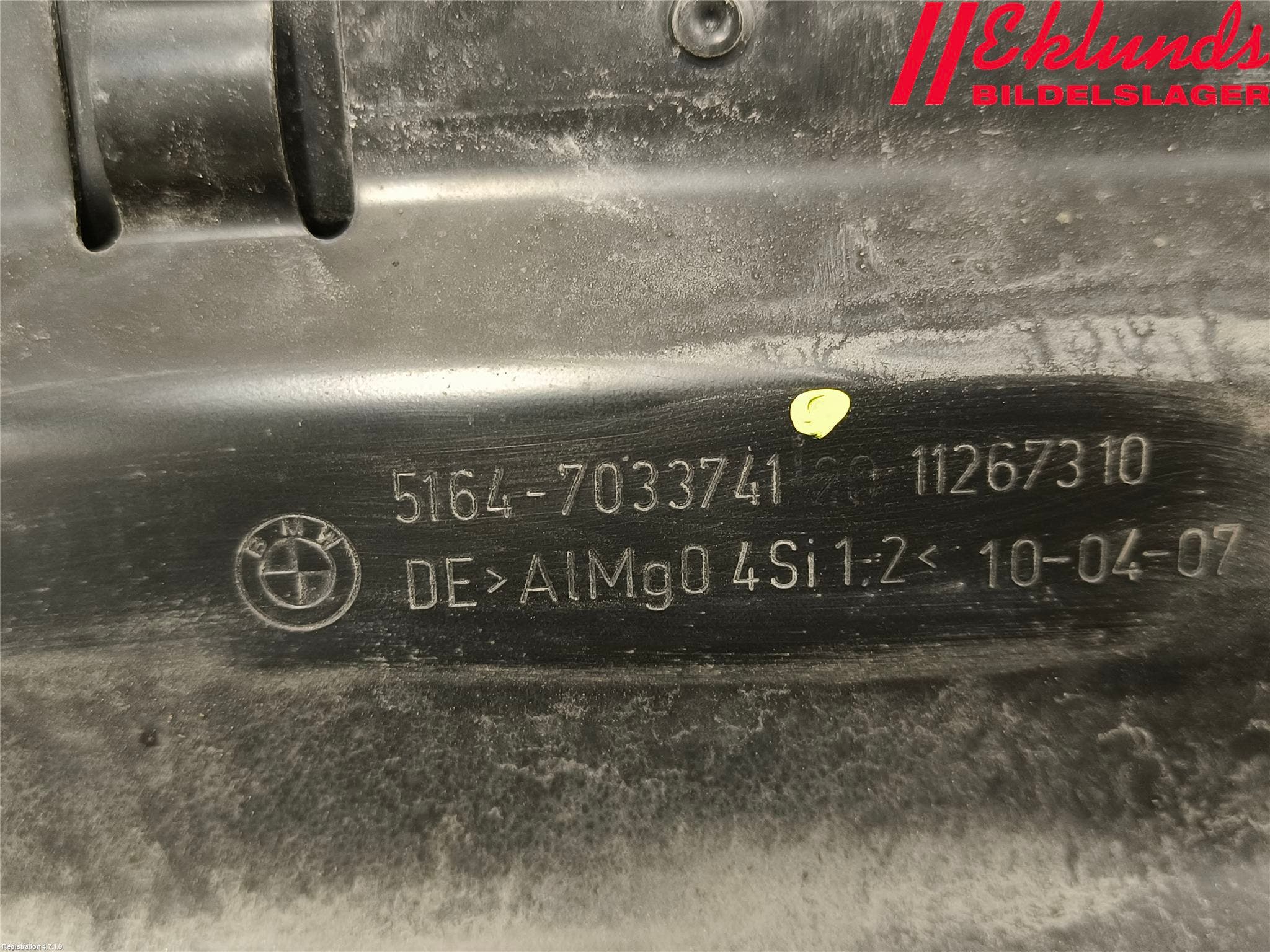 BMW 5 E60/61 Sed/Tou 02-10 Frontplåt