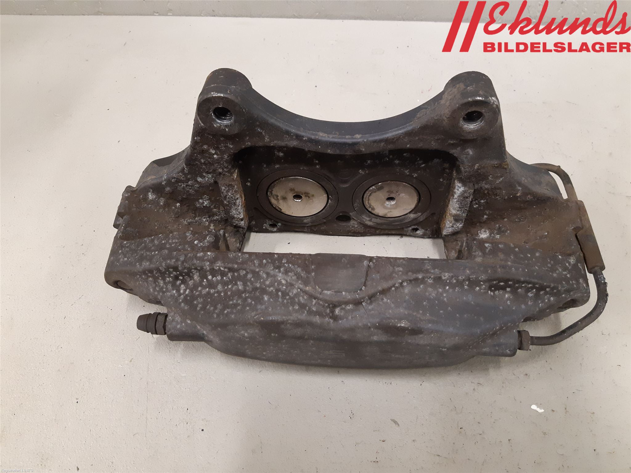 Tesla MODEL S 13- Bromsok Fram Höger