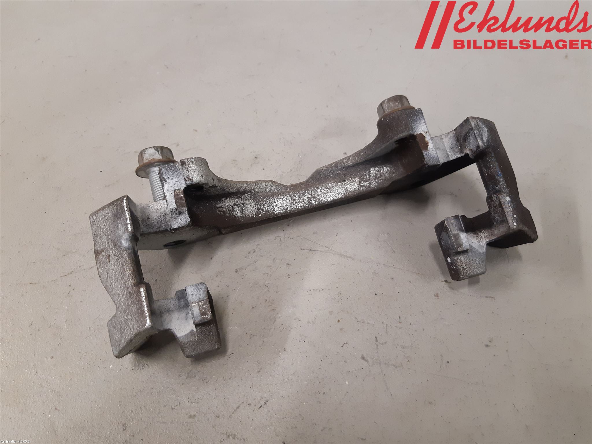 Toyota YARIS XP21 20- Bromsokshållare