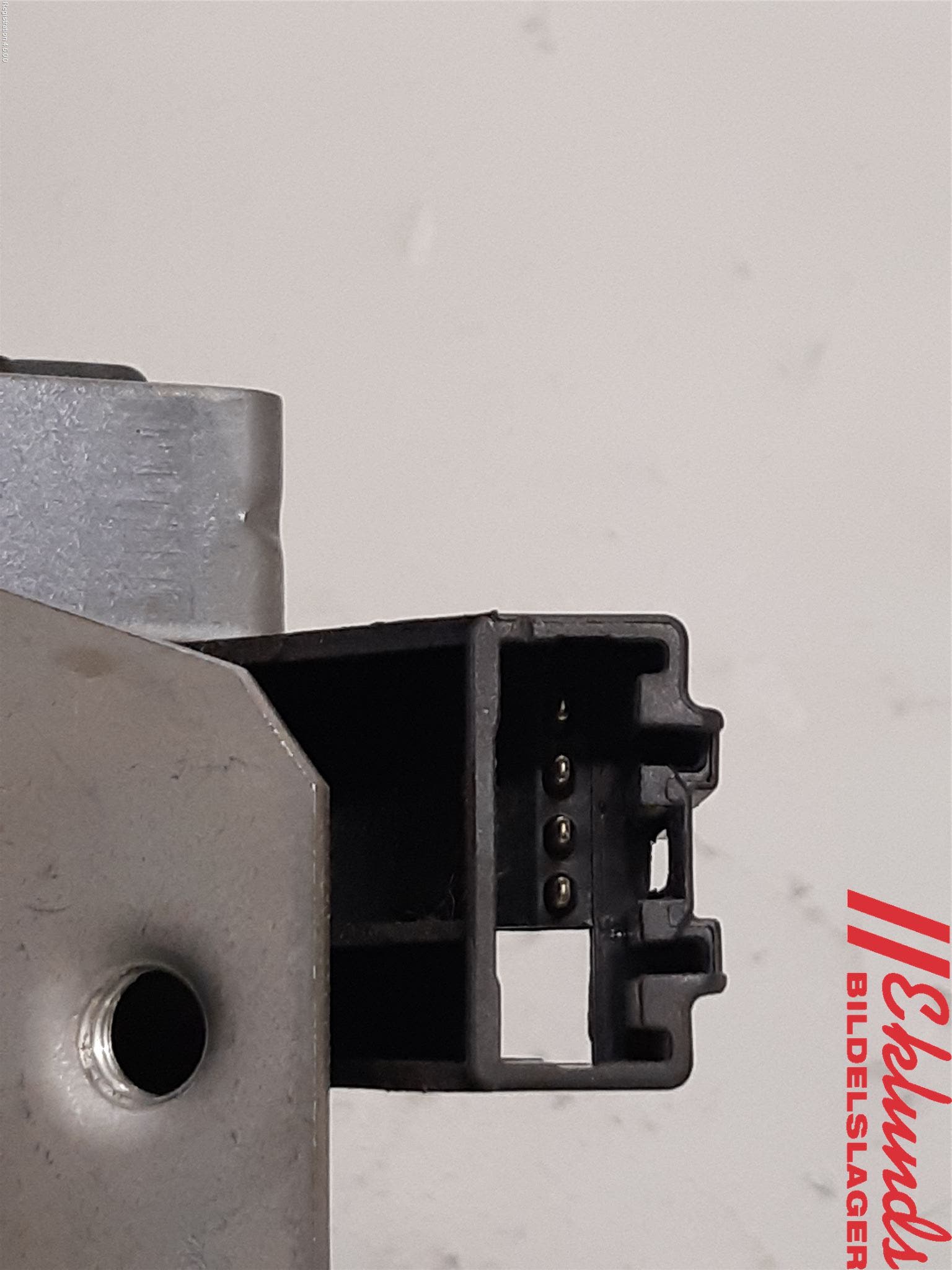 Volvo XC60 09-13 Låskista Baklucka