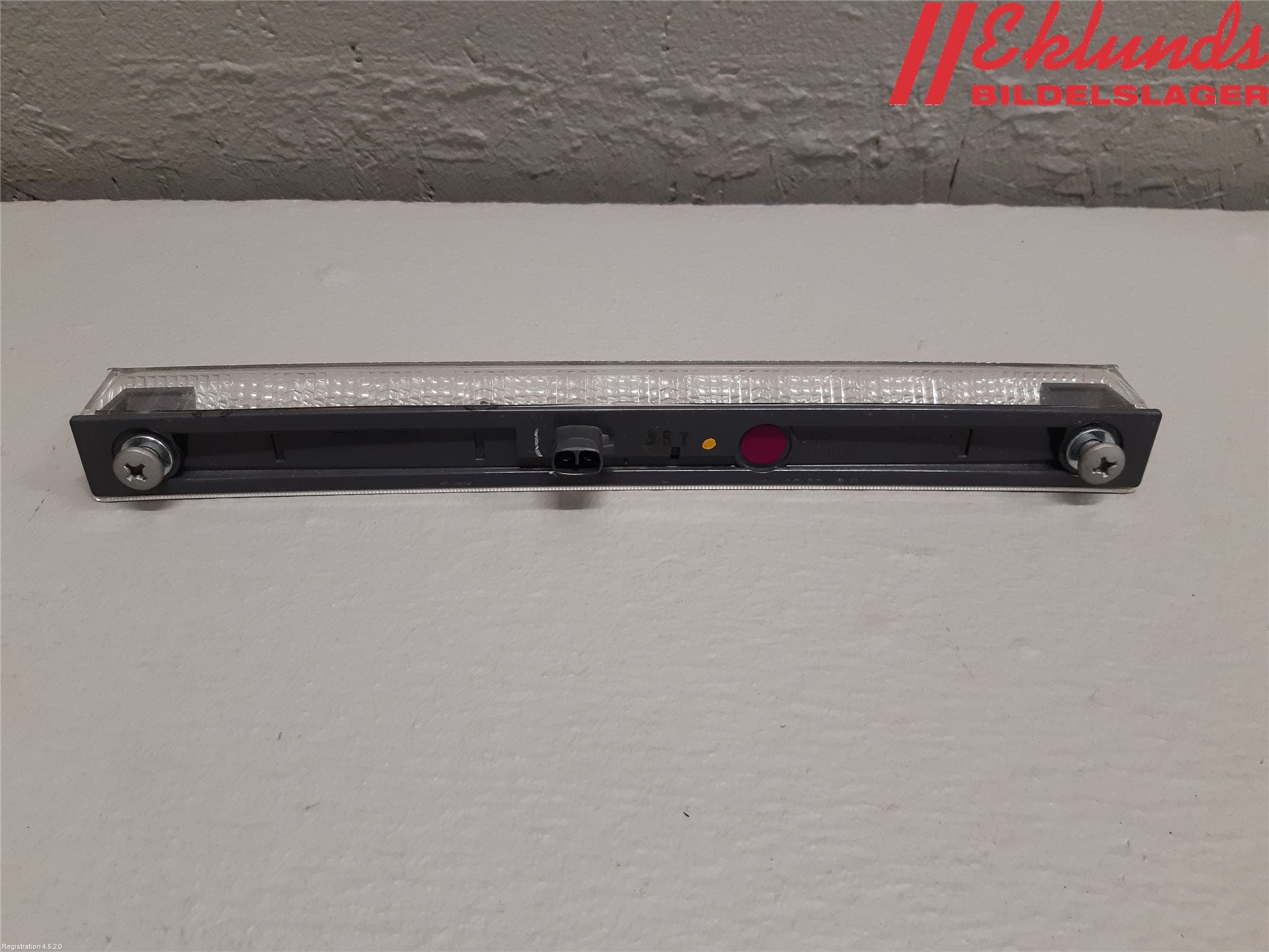 Toyota RAV4 19- Bromsljus Bakruta