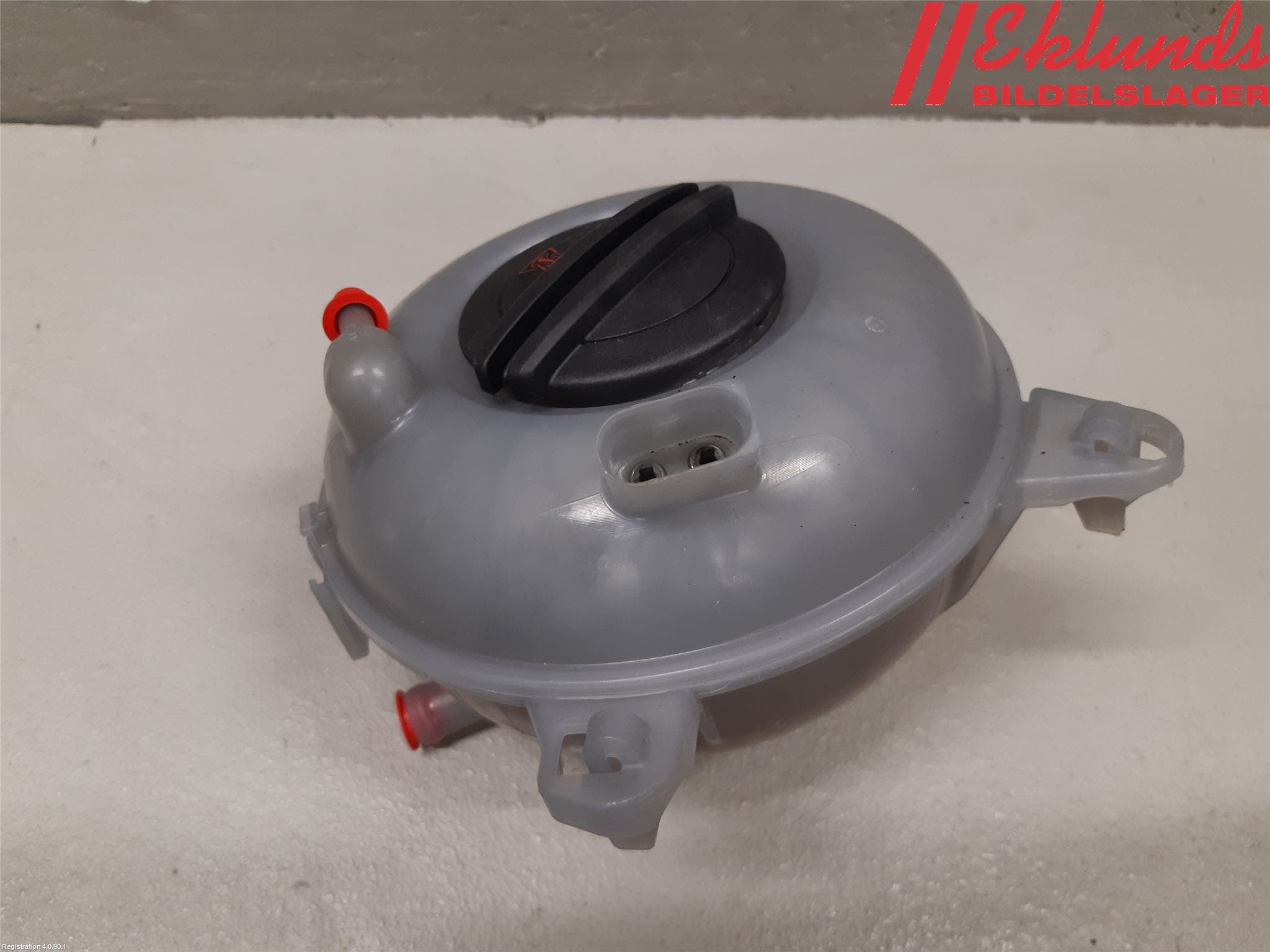 Volkswagen VW PASSAT 15-19 Expansionstank