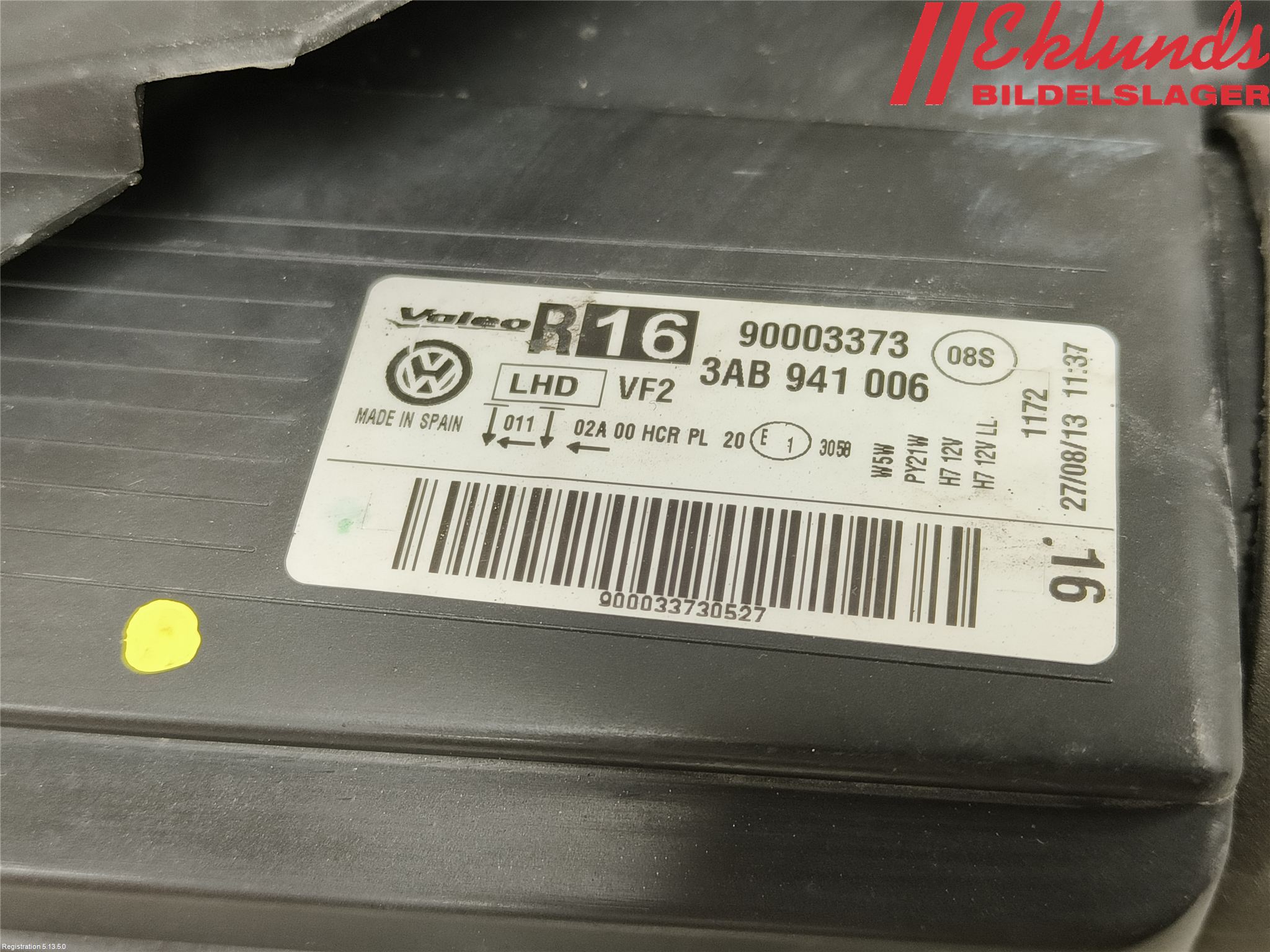 Volkswagen VW PASSAT 11-14 Strålkastare Höger