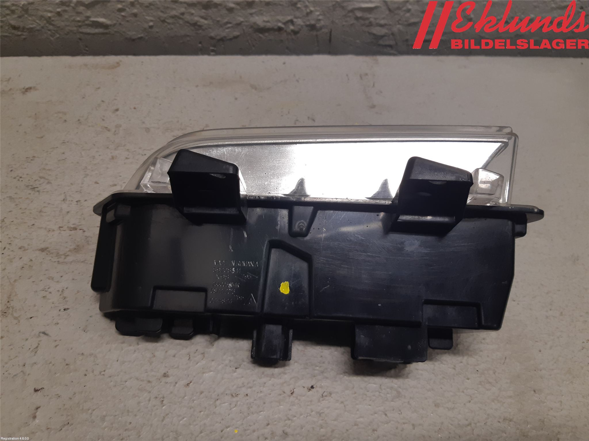 Renault CAPTUR 13-19 Positionsljus Fram Vä