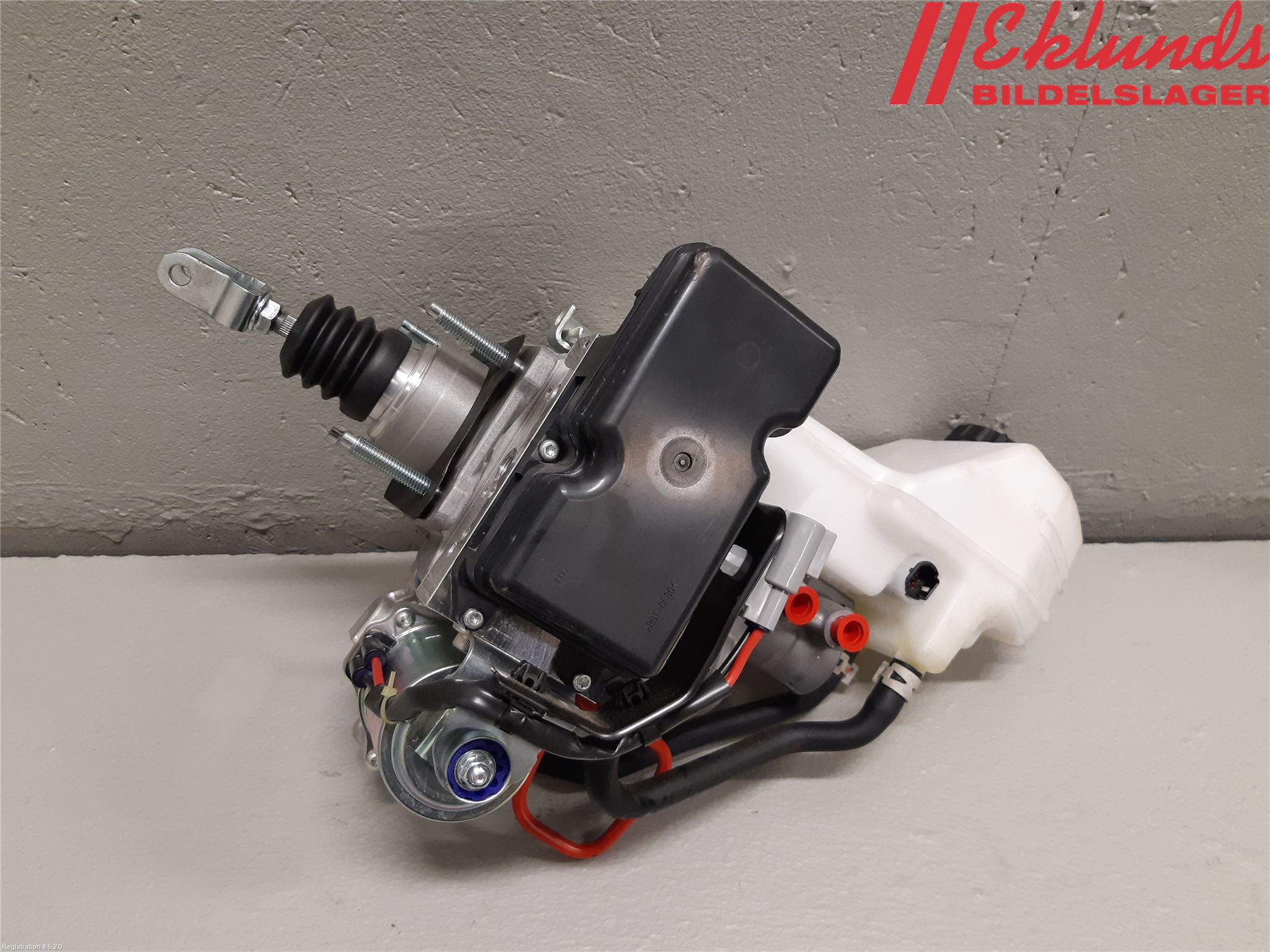 Toyota RAV4 19- Bromsservo