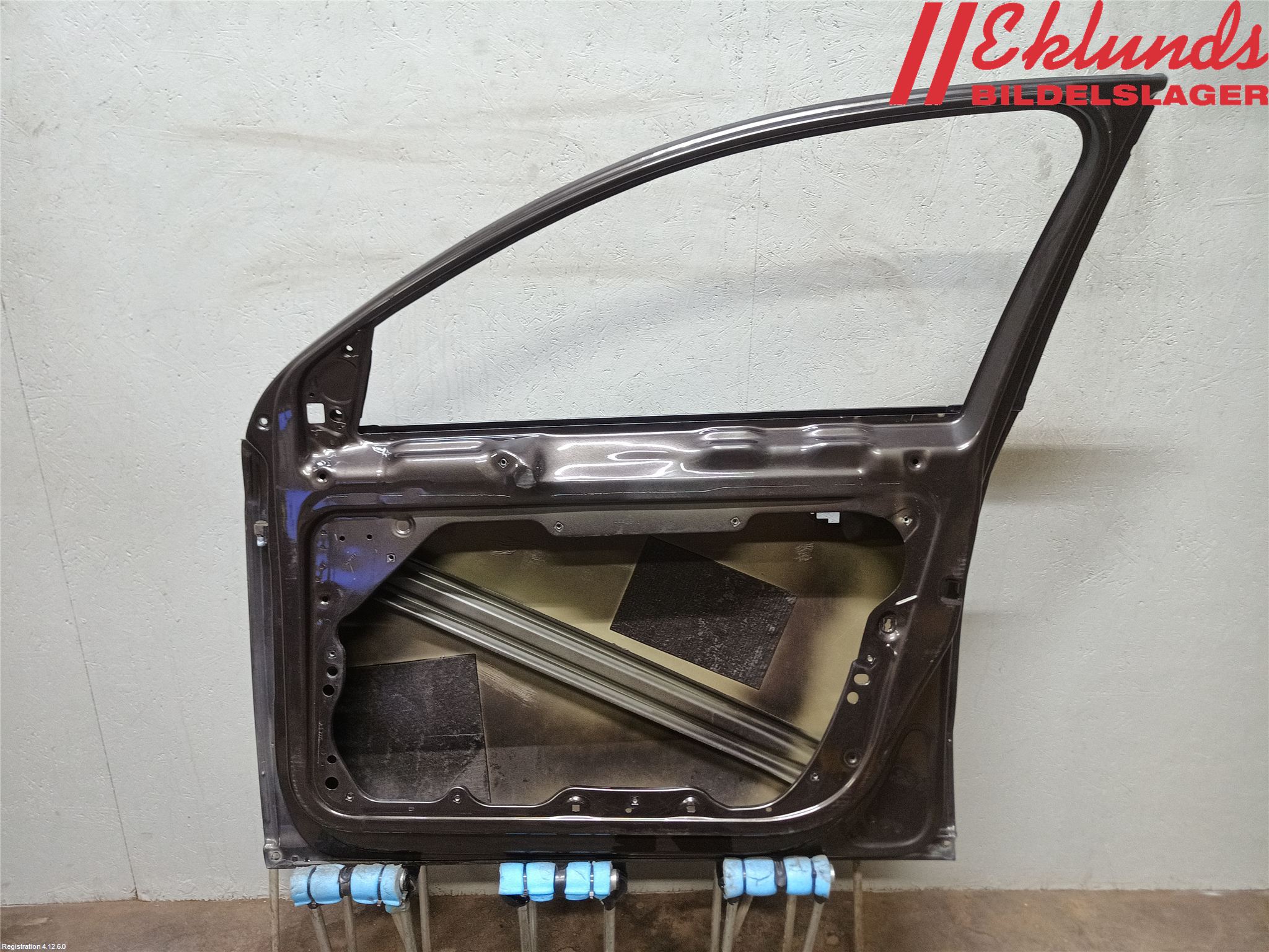 Volkswagen VW PASSAT 11-14 Dörr Fram Höger