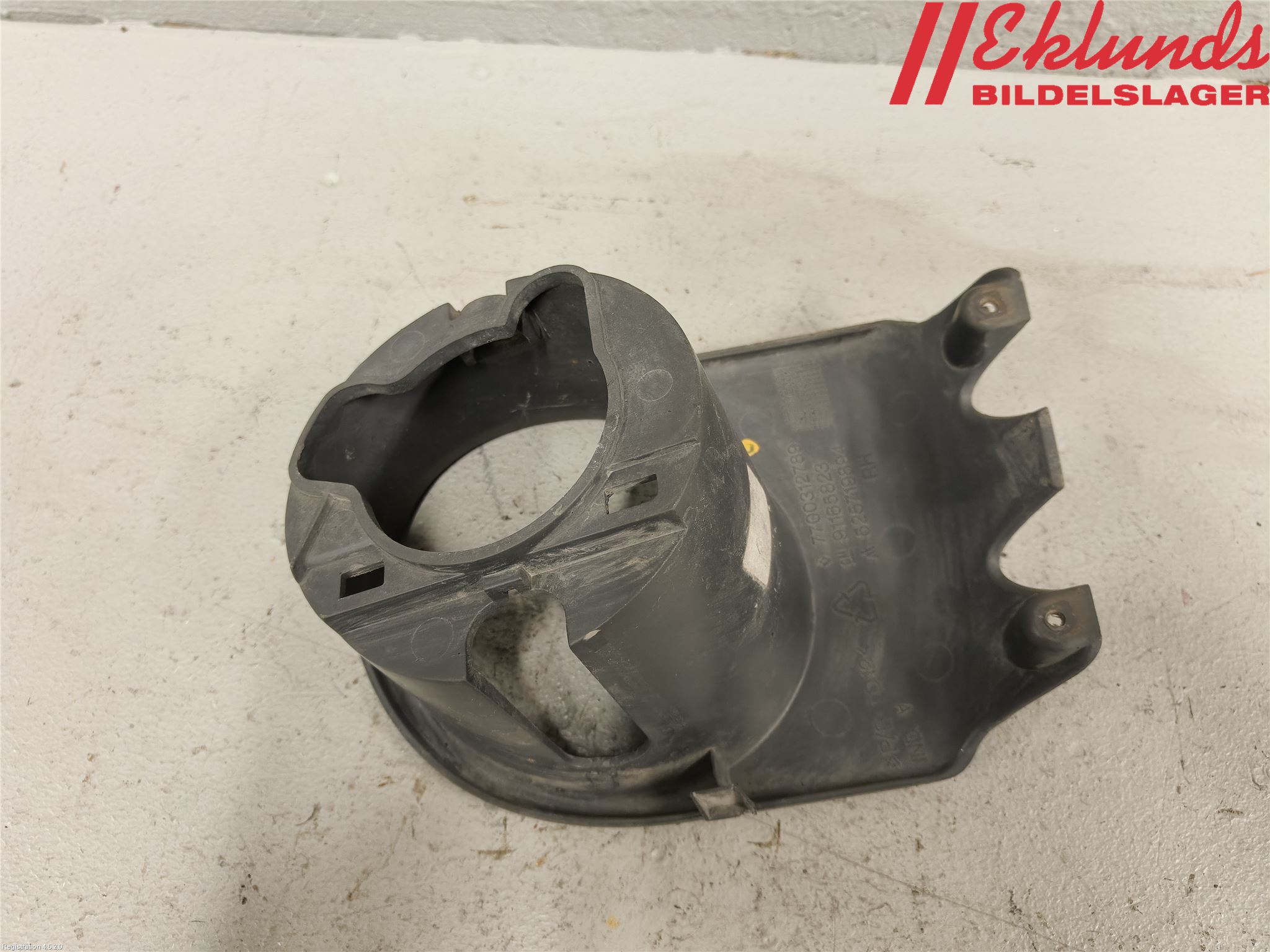 Opel VIVARO 01-14 Dimljussarg Fram