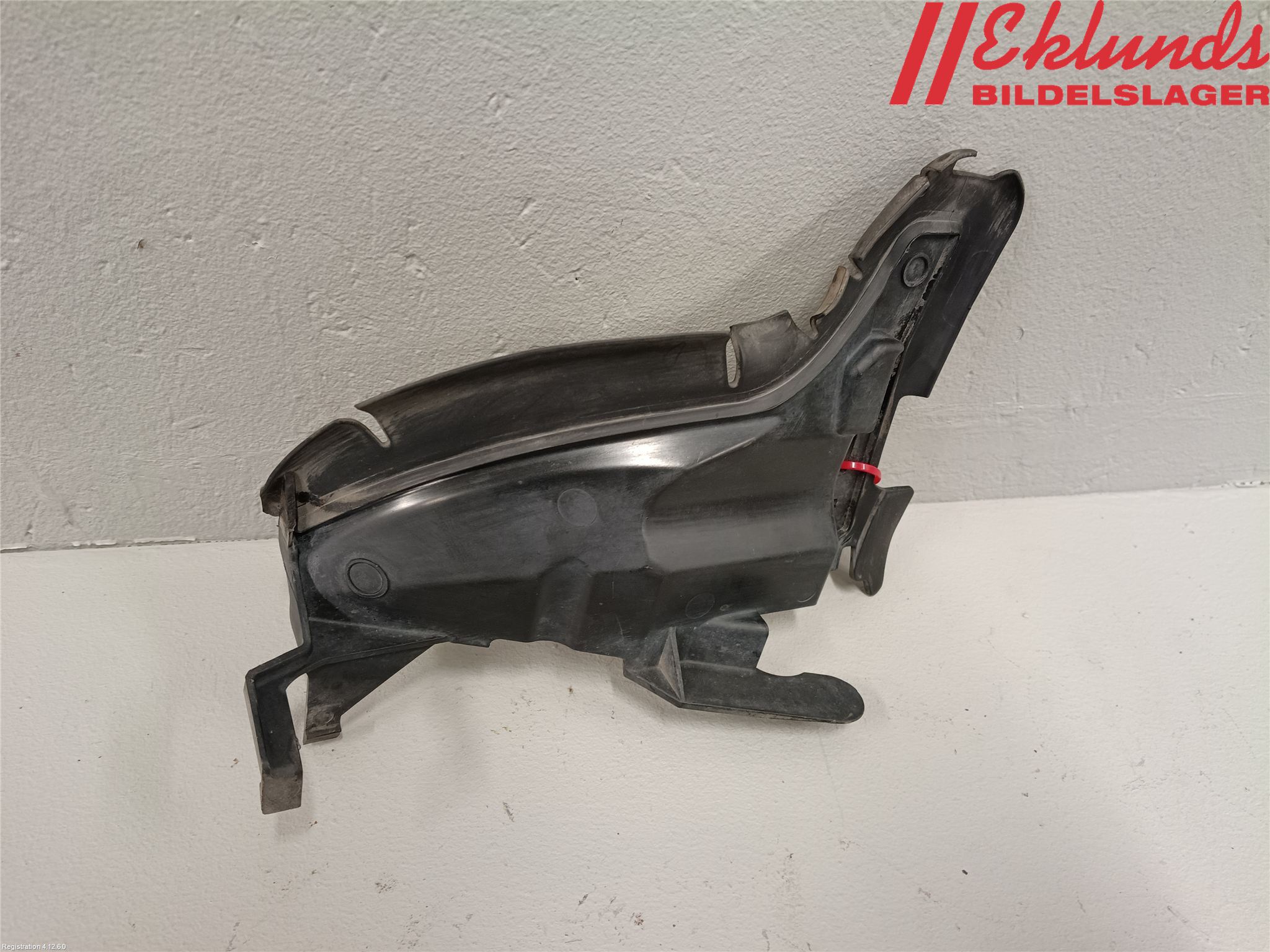 Volvo V70 08-13 Deflektor Plåt-Plast Kylning