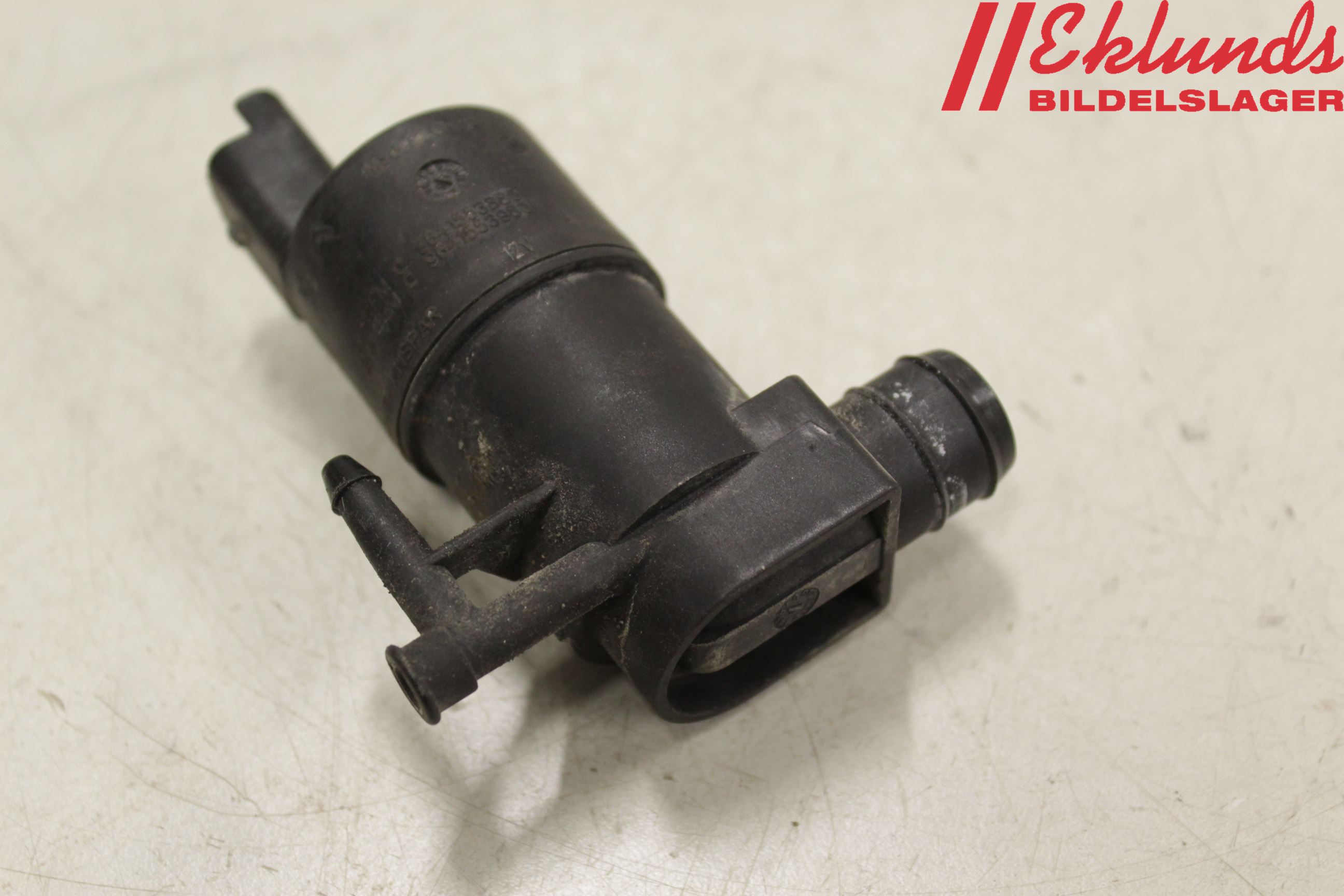Renault MASTER III 15-20 Spolarpump Vindruta