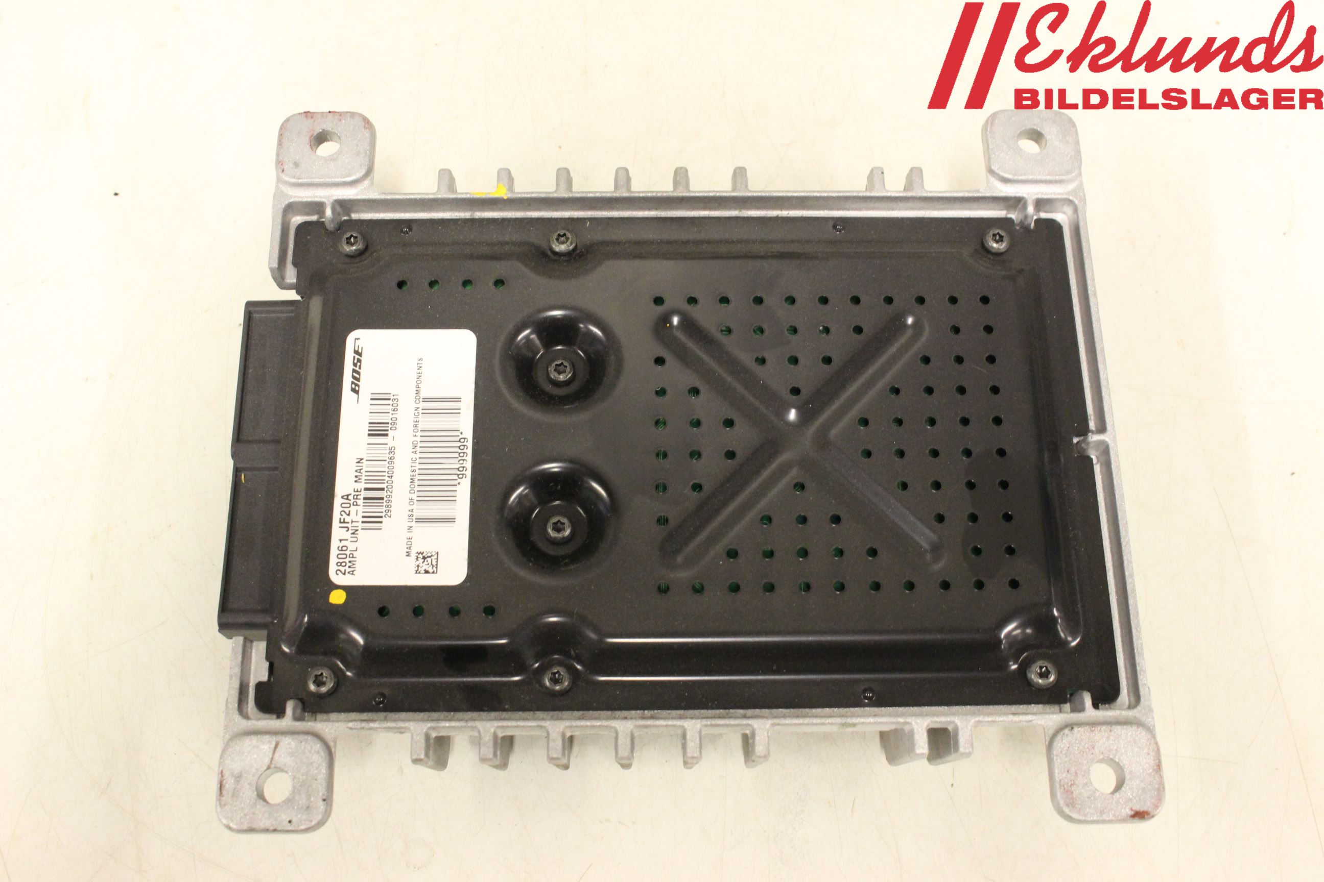Nissan GT-R Radio-Stereo Förstärkare