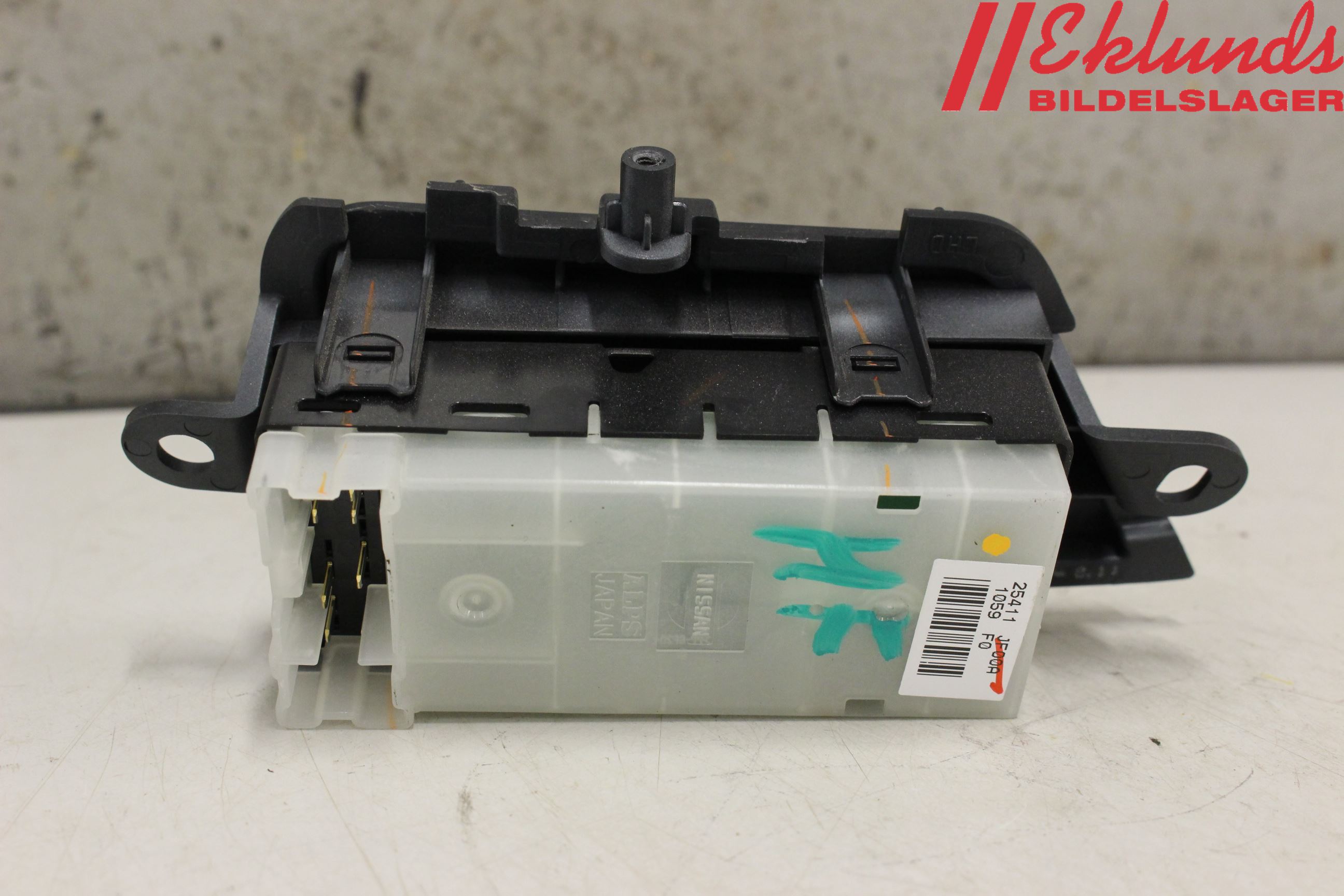 Nissan GT-R Strömställare Elhiss