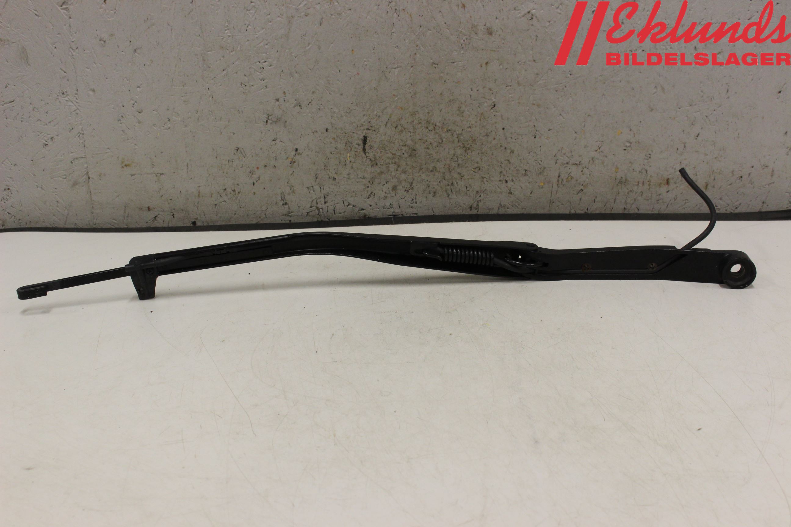 Nissan GT-R Torkararm Armar Vindruta