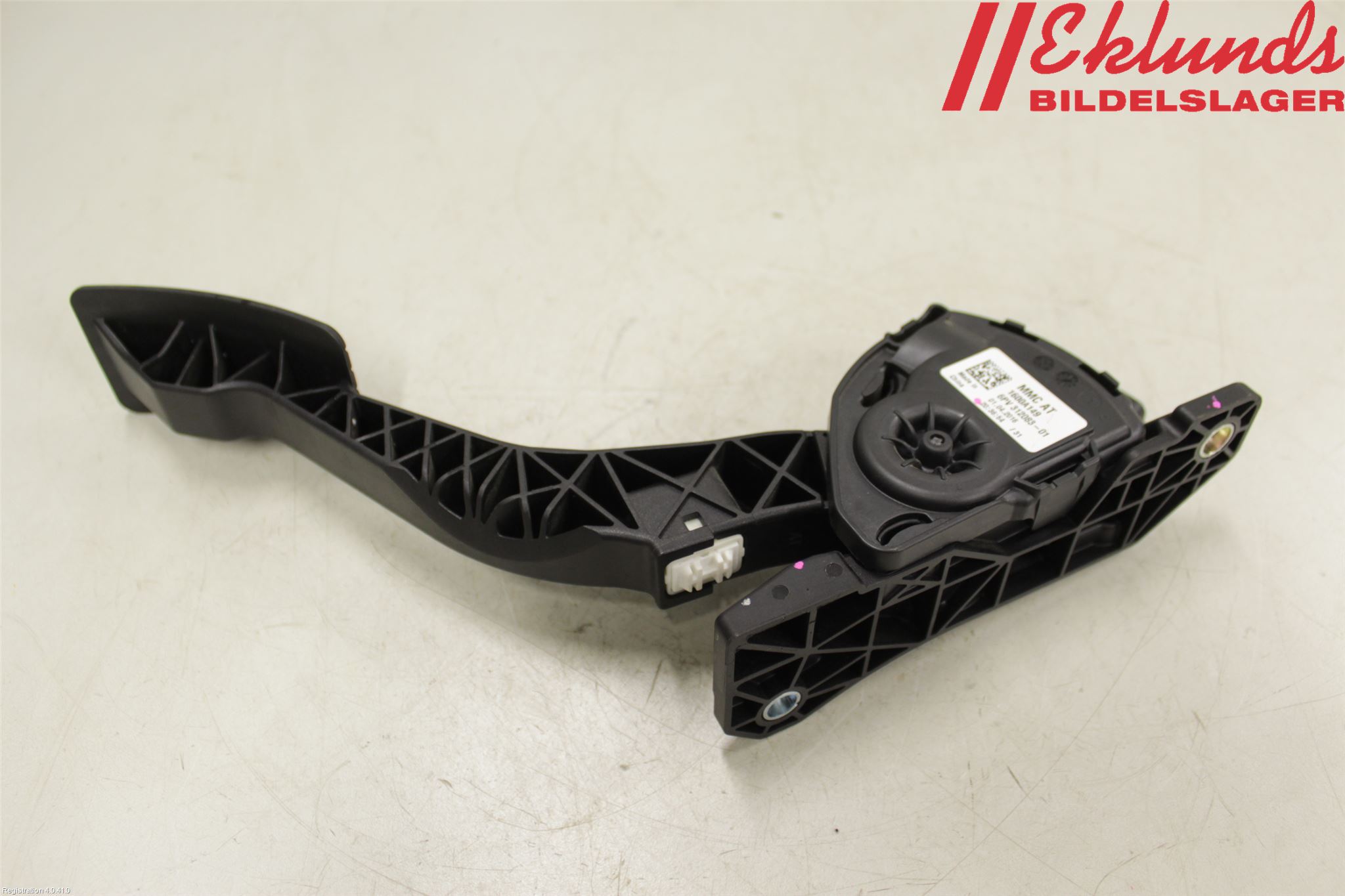 Mitsubishi L200 16-23 Gaspedal