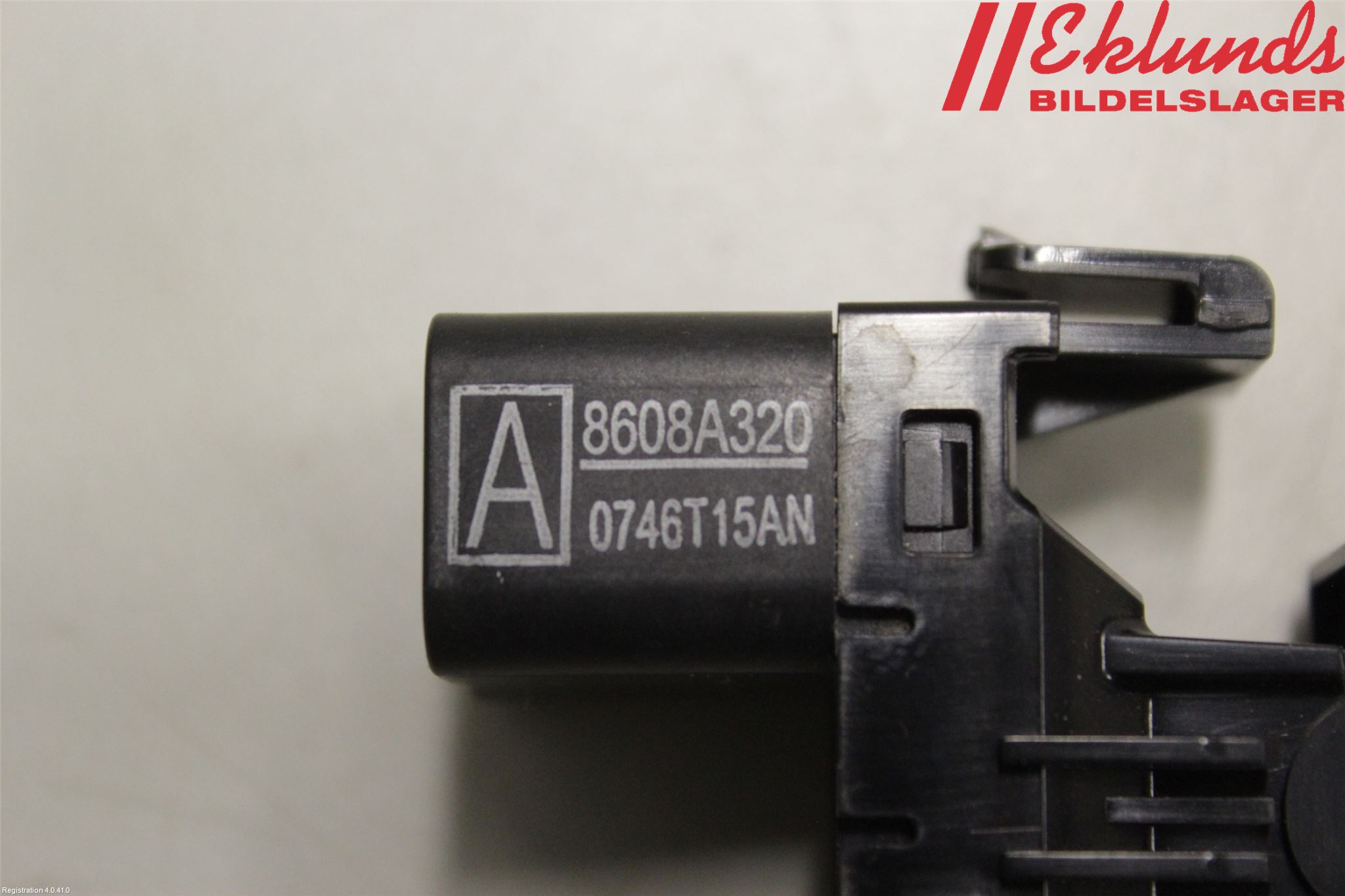 Mitsubishi L200 16-23 Strömställare Elhiss