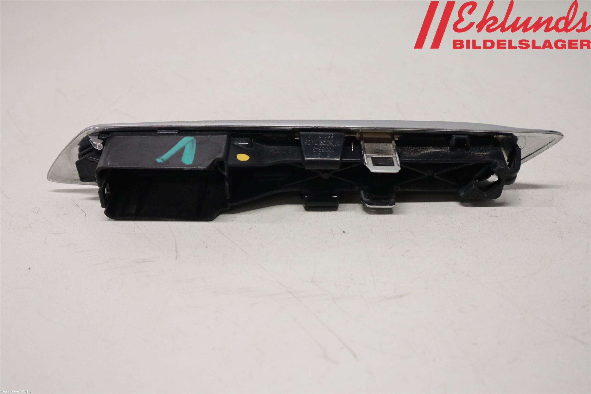 BMW 5 GT F07 09-17 List Framskärm Vä