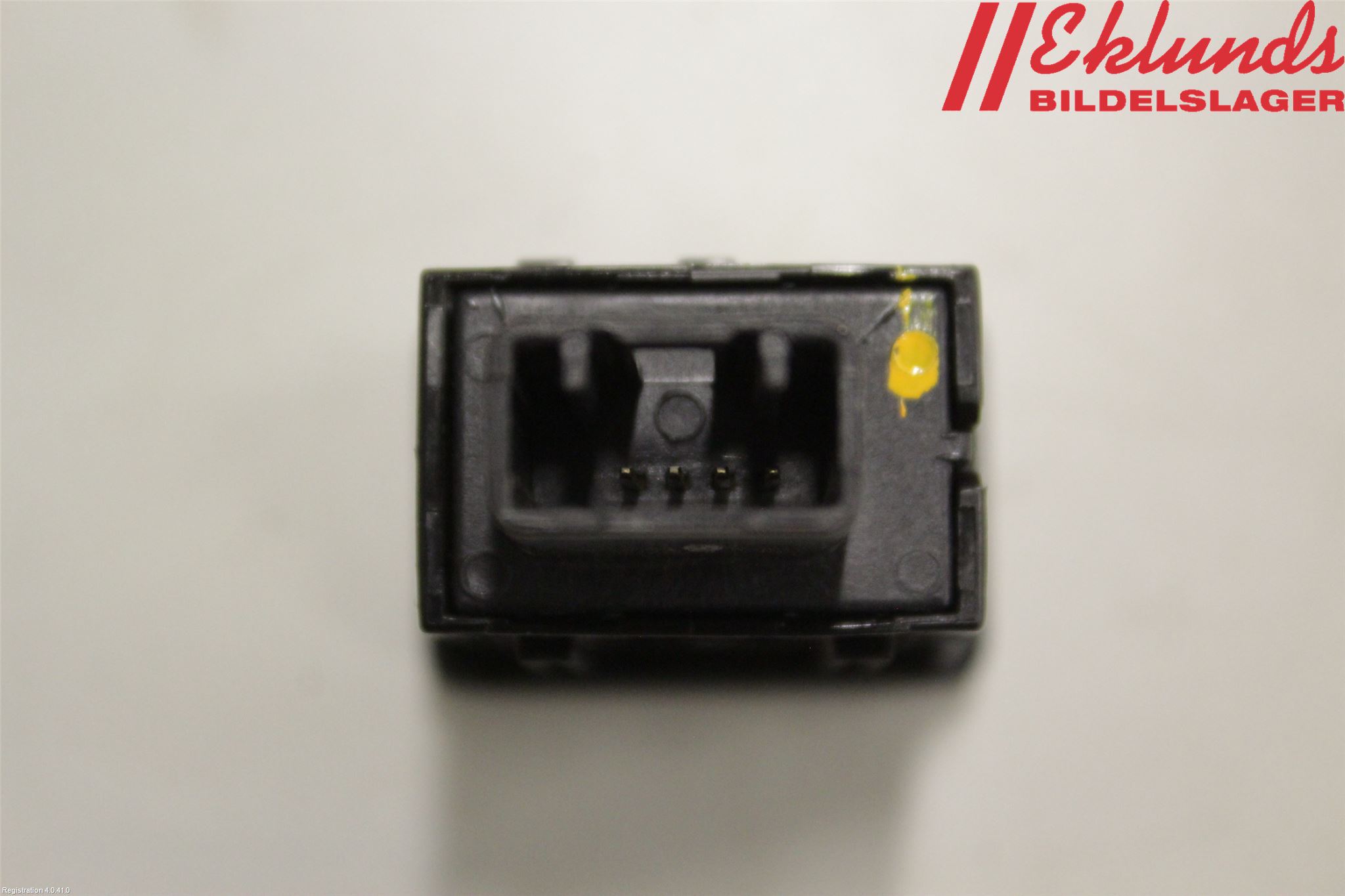 Mitsubishi L200 16-23 Strömställare Övrigt