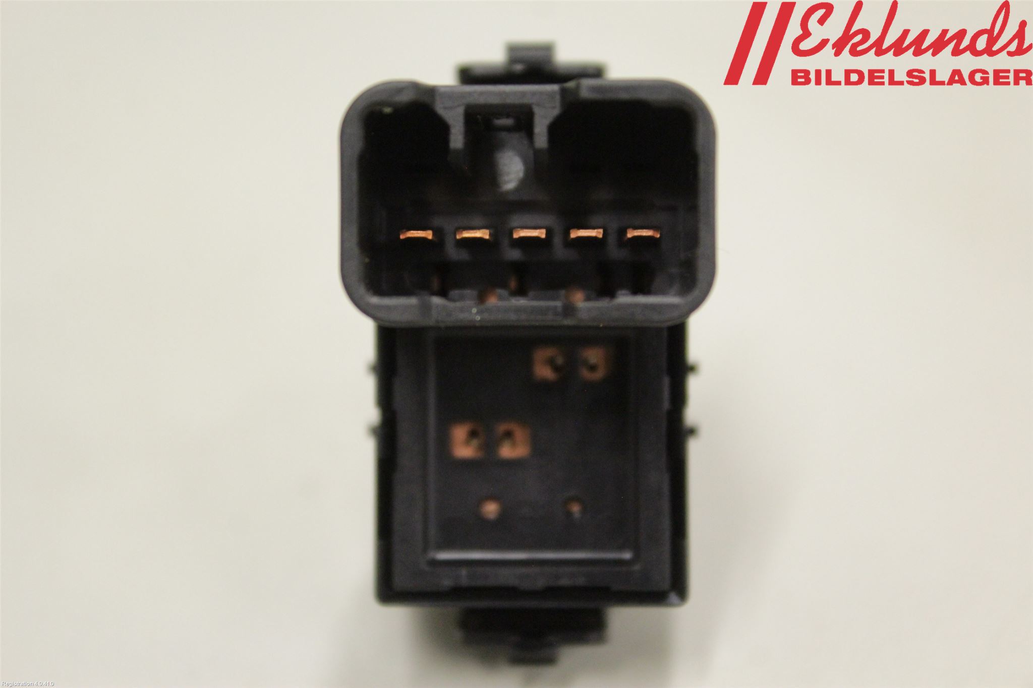 Mitsubishi L200 16-23 Strömställare Elhiss