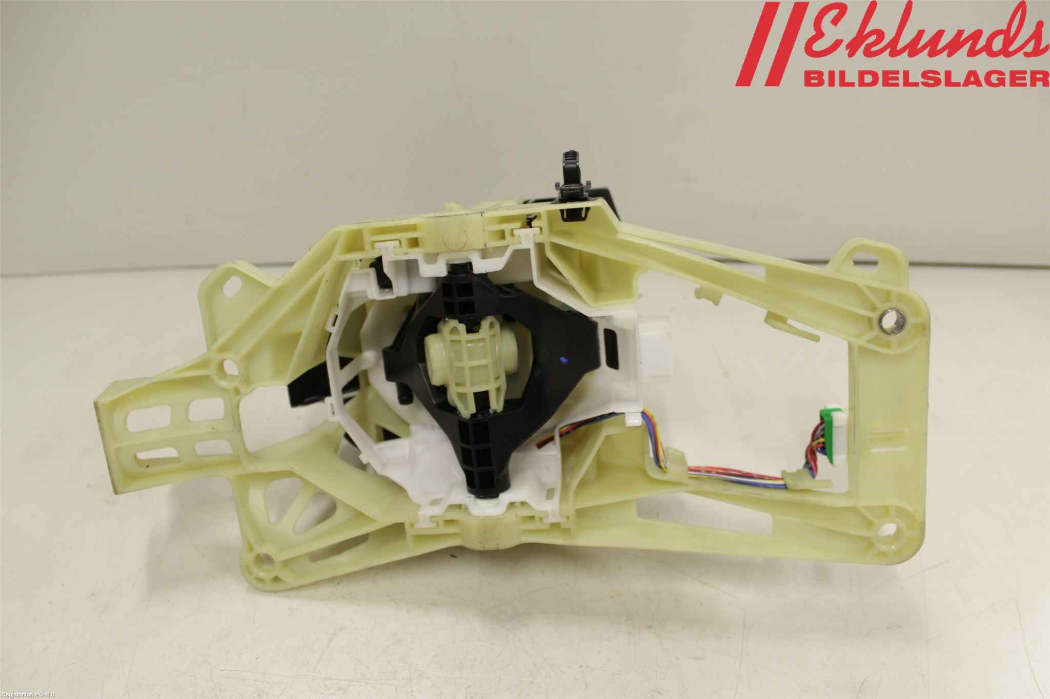 Mitsubishi L200 16-23 Växelspak