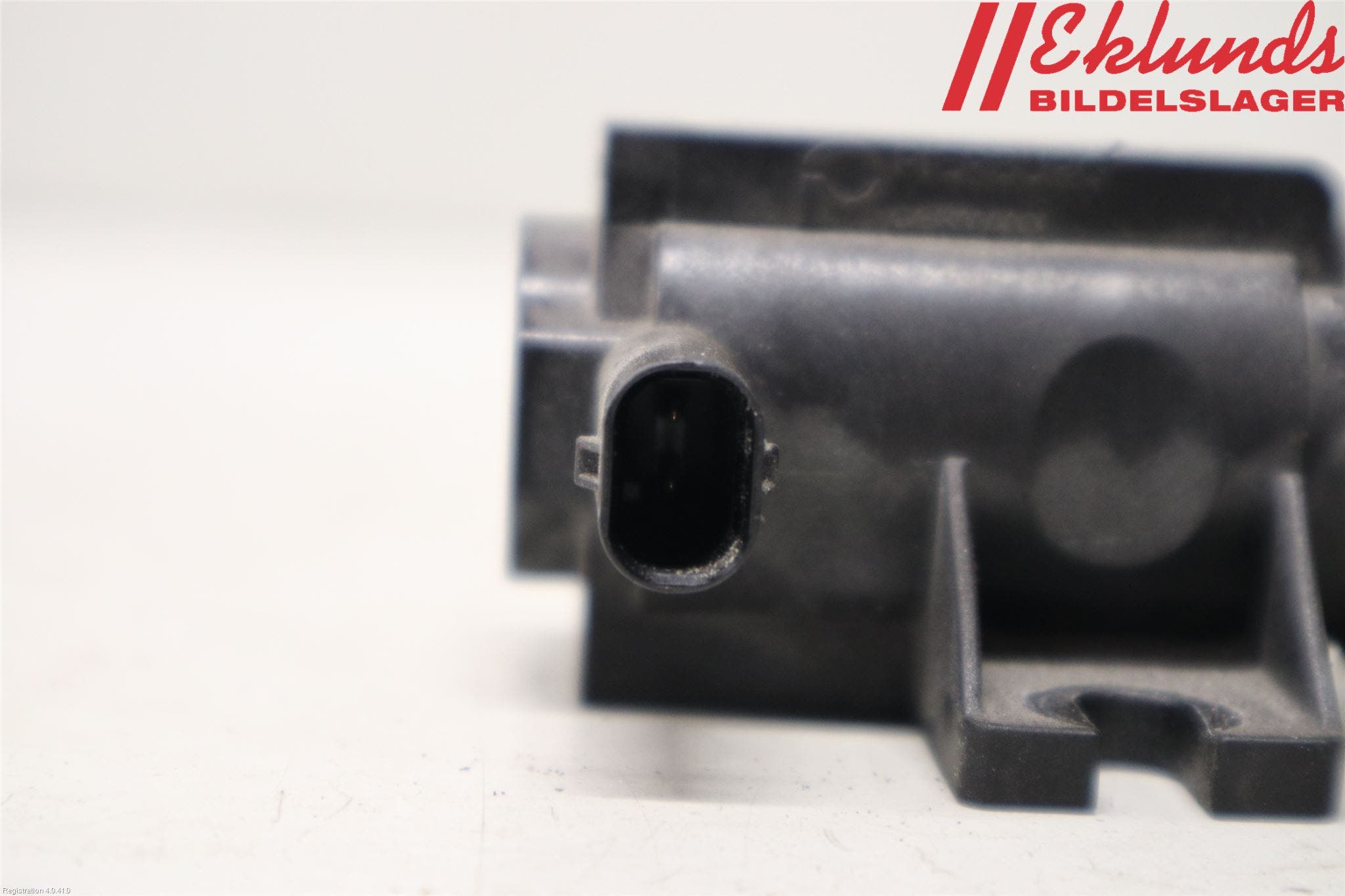 Mercedes-Benz MB C-KLASS (W204) 07-15 Vakuumventil