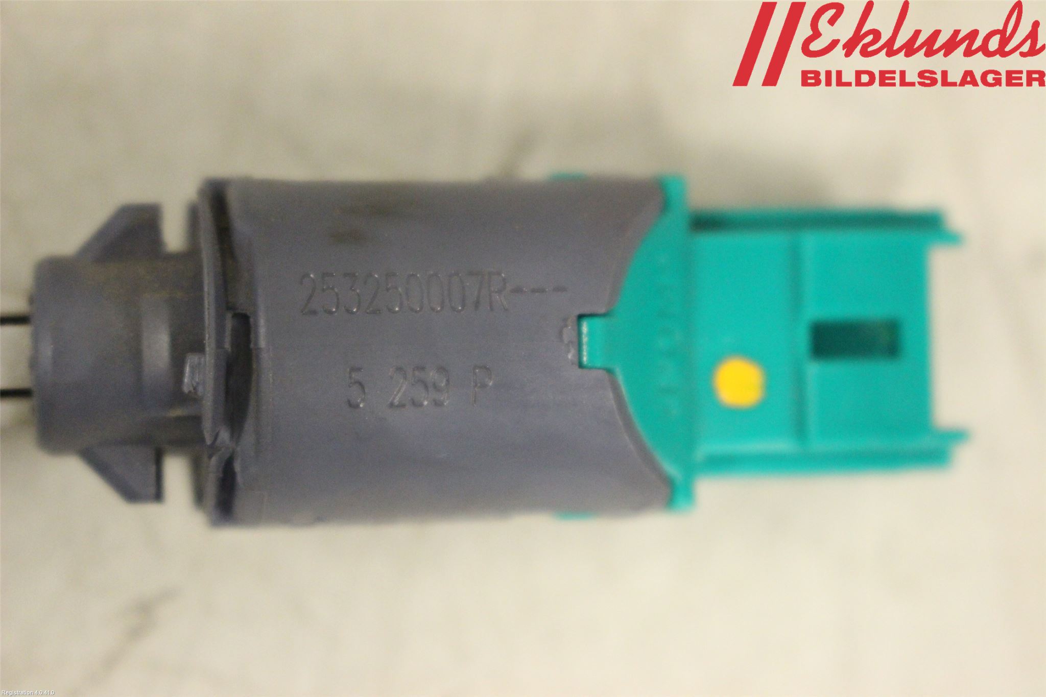 Renault TRAFIC/E-TECH 15- Givare Kopplingspedal