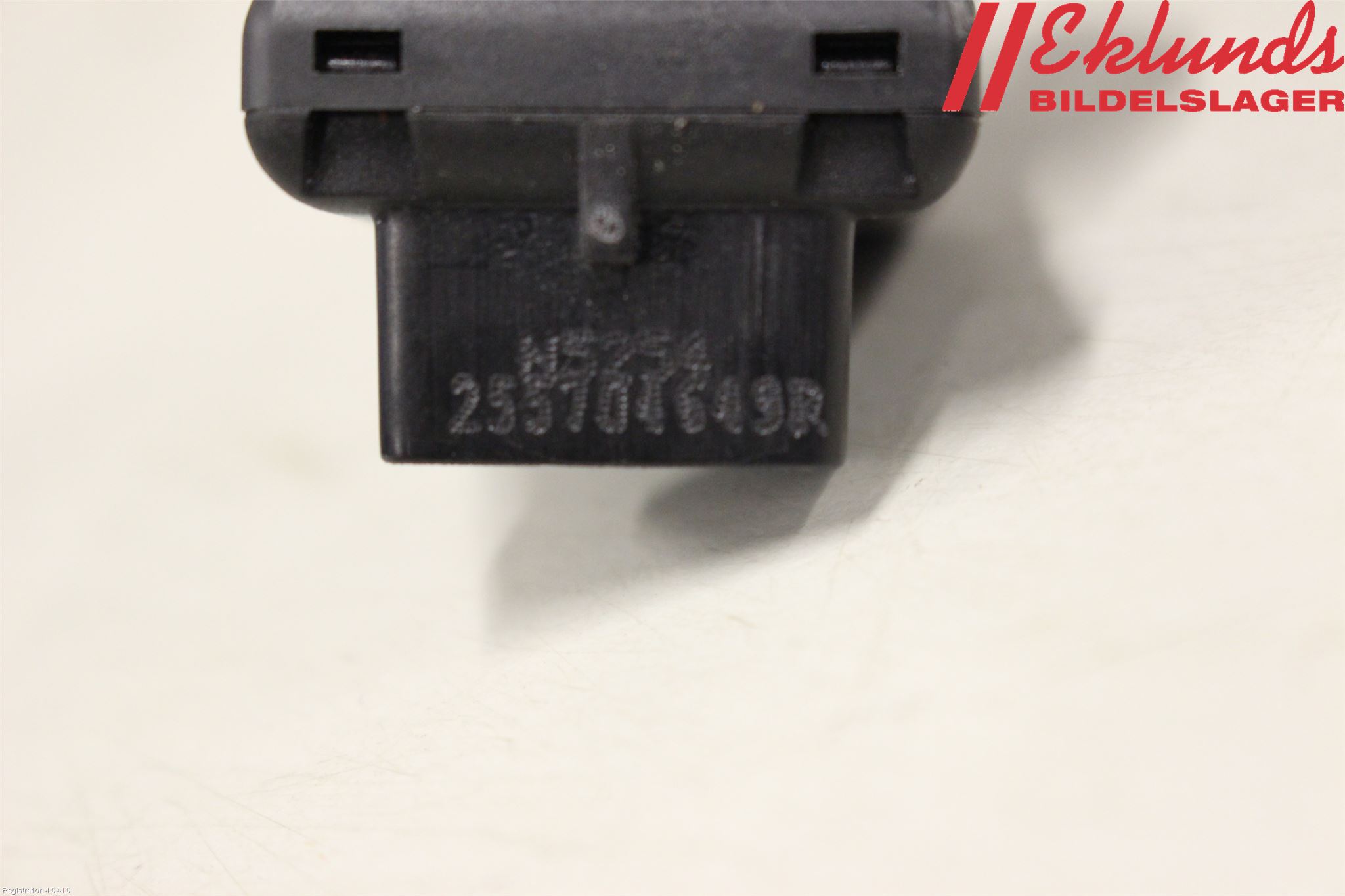 Renault TRAFIC/E-TECH 15- Strömställare Spegel