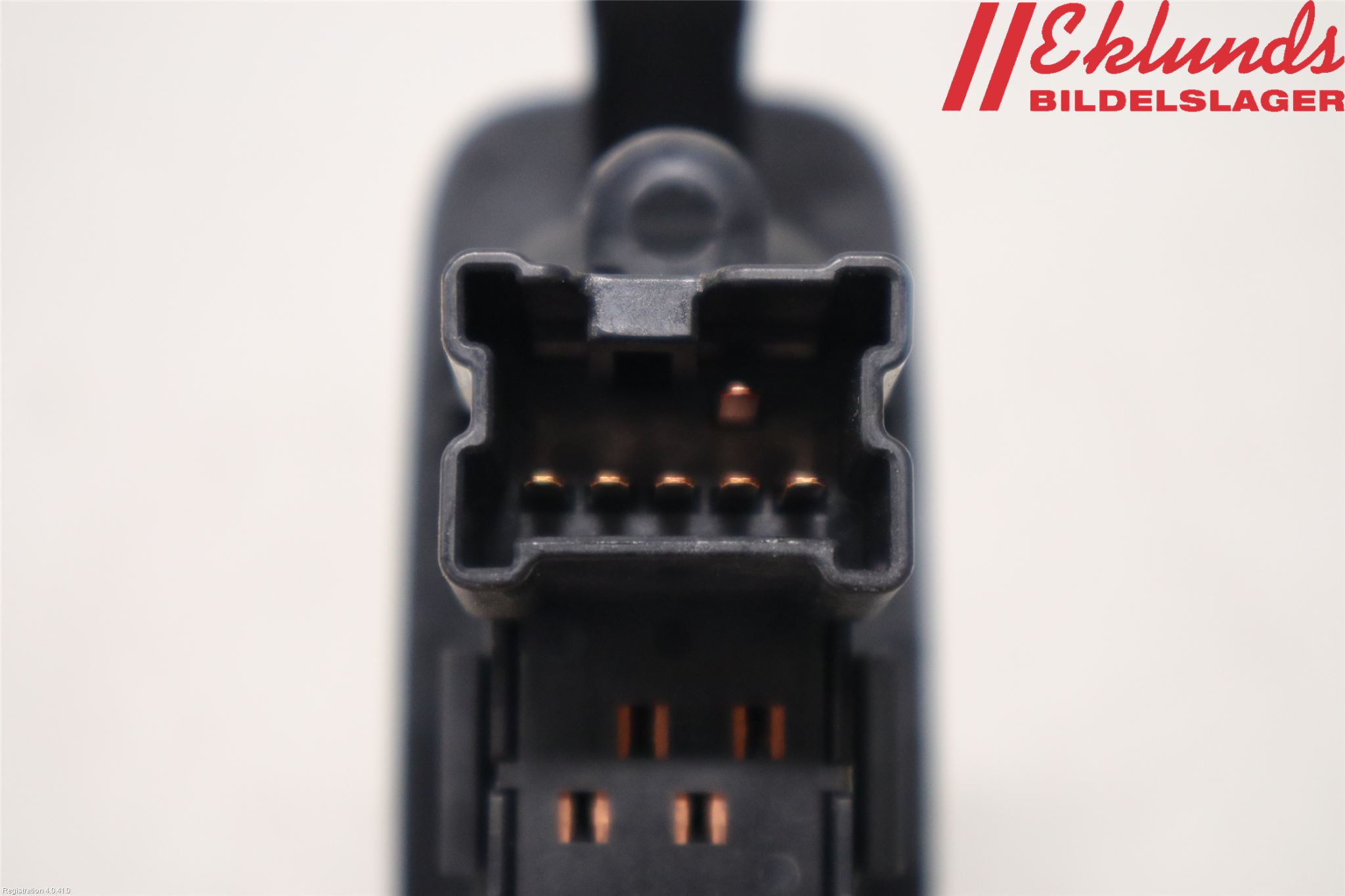 Nissan QASHQAI+2  10-14 Strömställare Elhiss