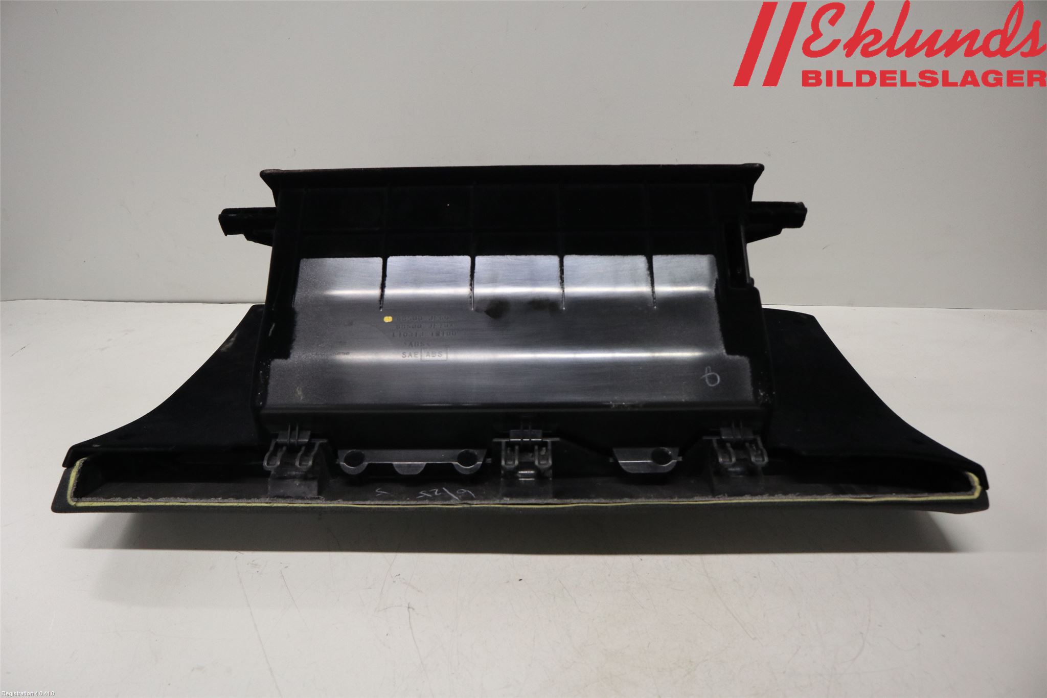 Nissan GT-R Handskfack