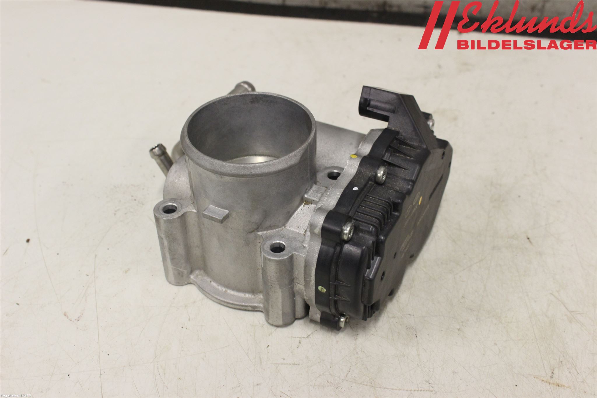 Kia STONIC 18->> Injspjällhus