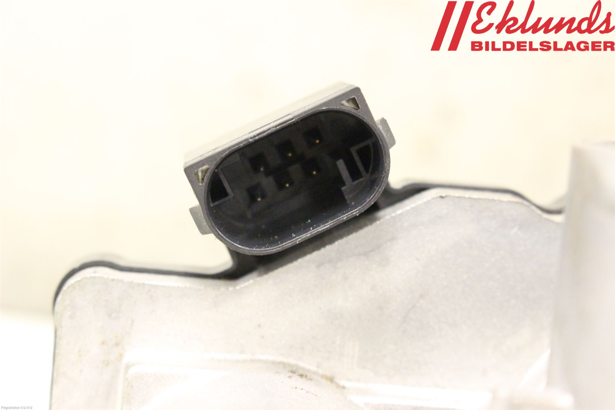 Kia STONIC 18->> Injspjällhus