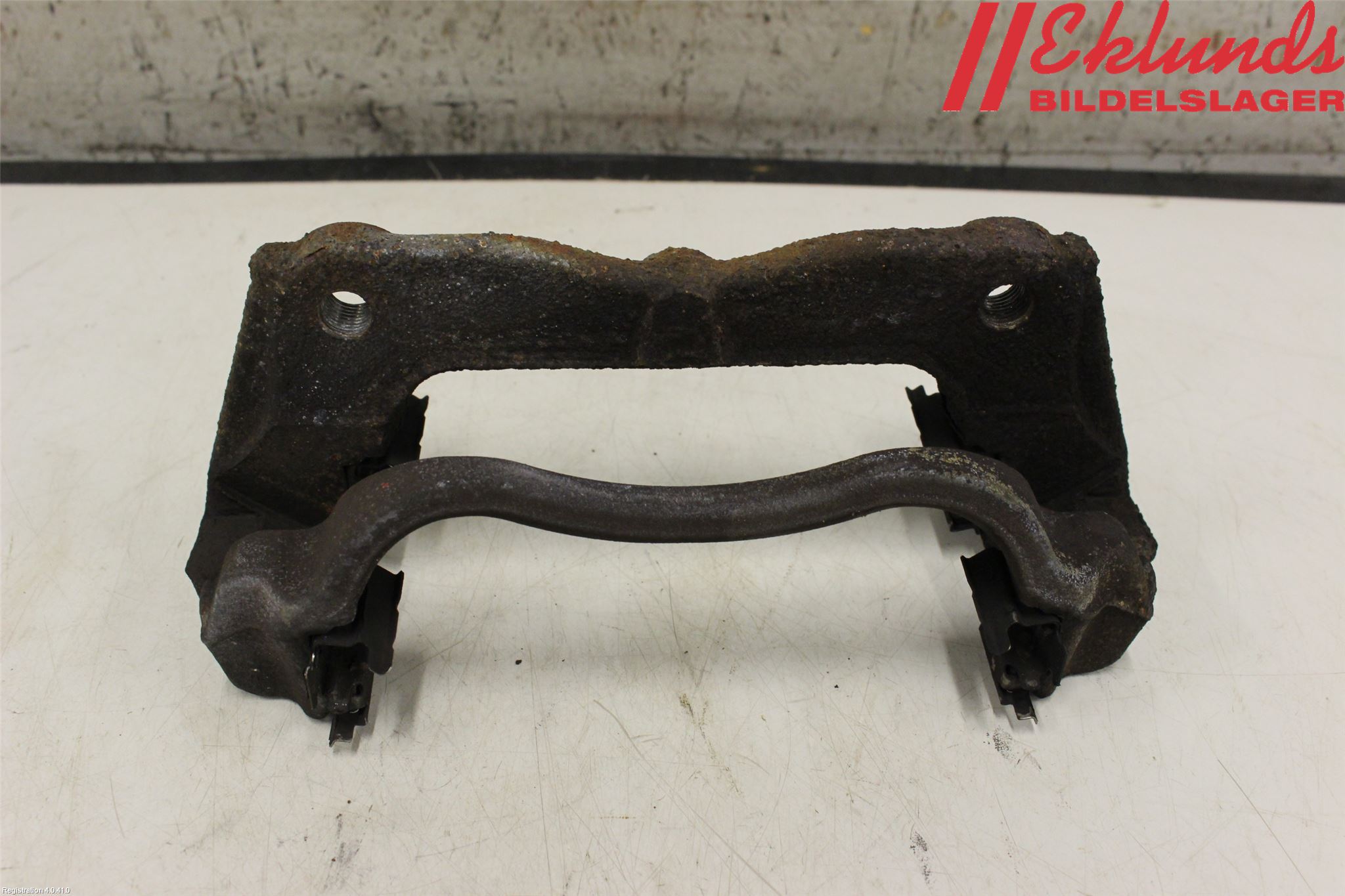 Toyota AVENSIS 09-15 Bromsokshållare