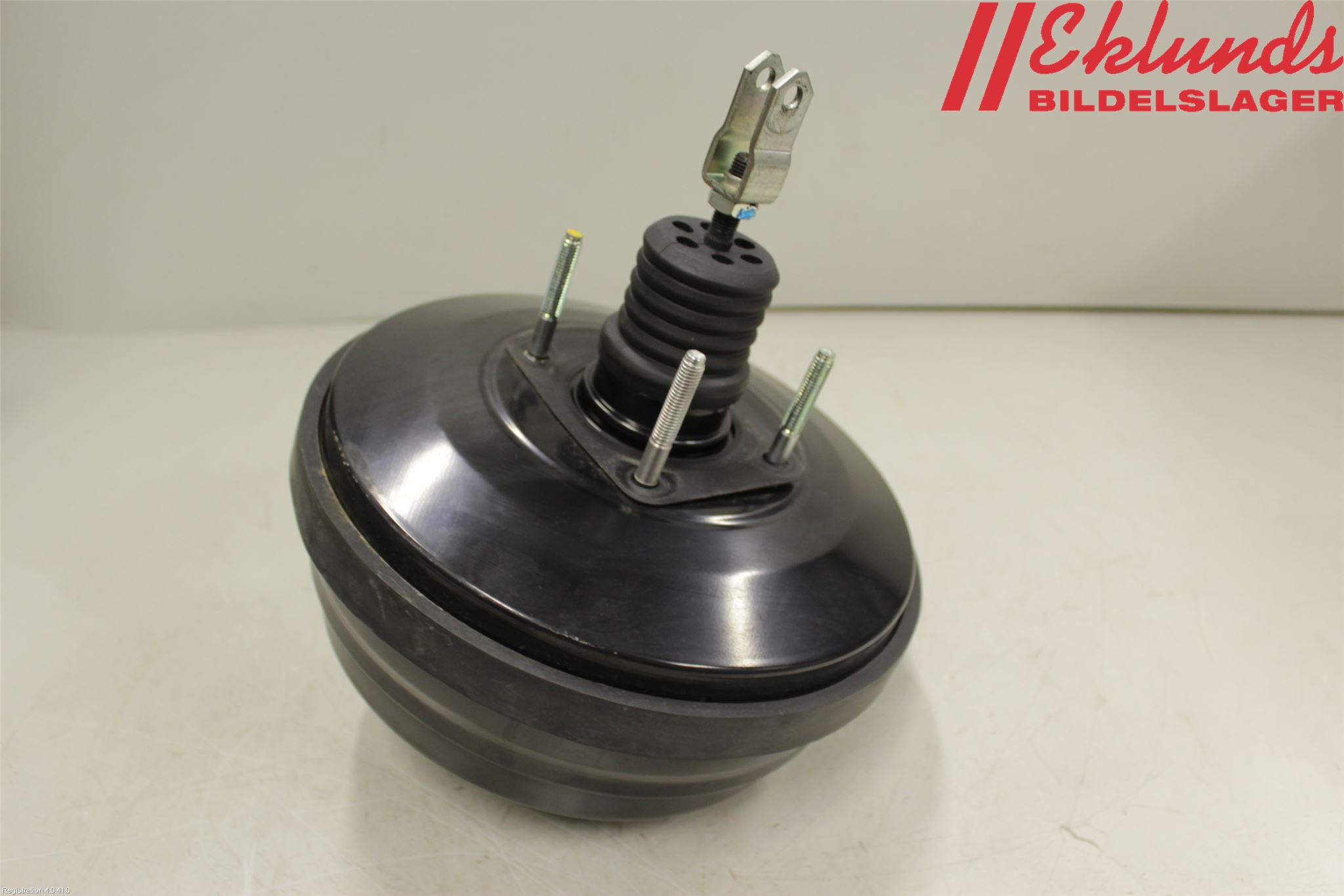 Nissan GT-R Bromsservo