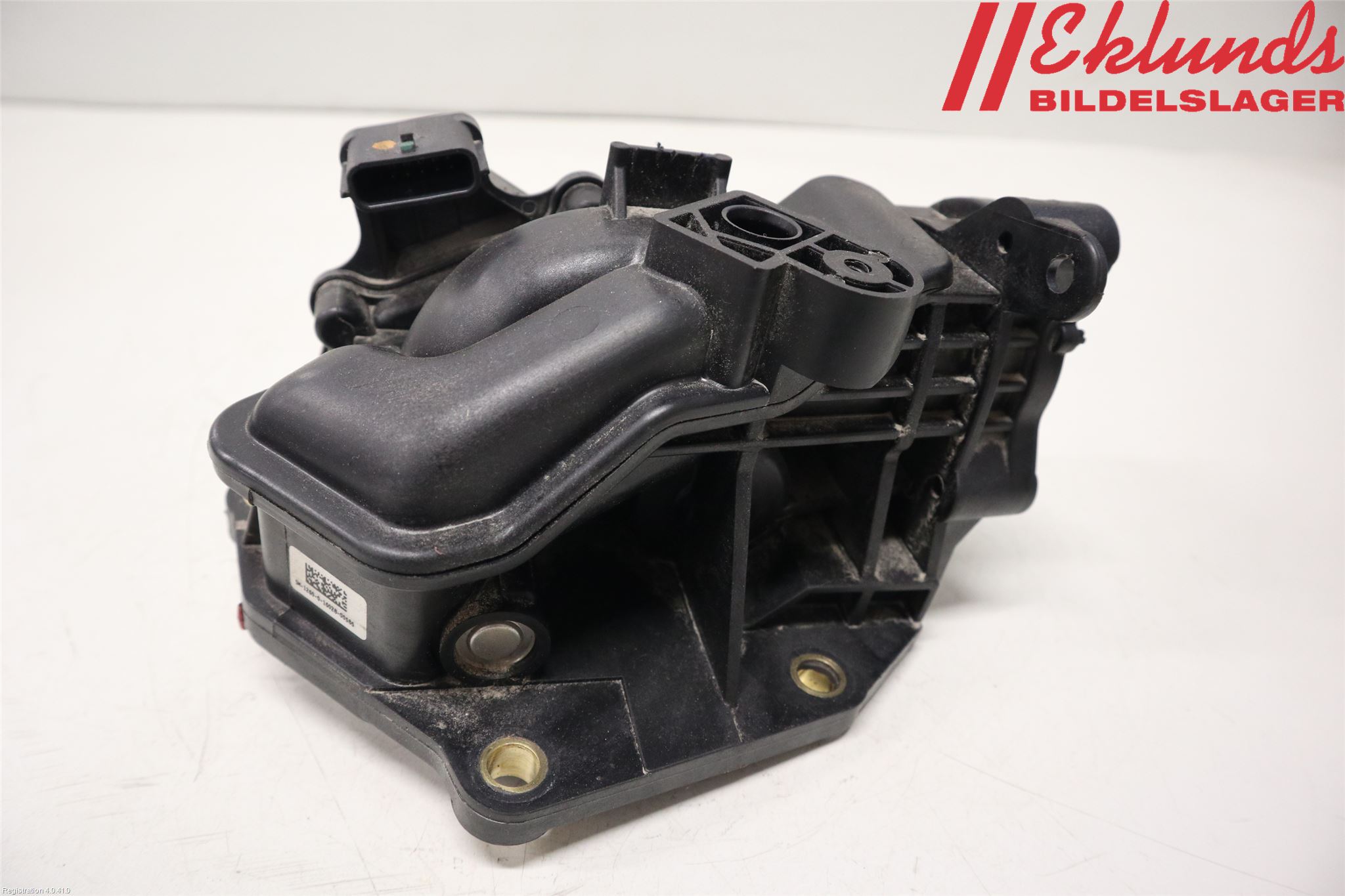 Nissan QASHQAI 14-17 Luftspjällhus-Trottelhus