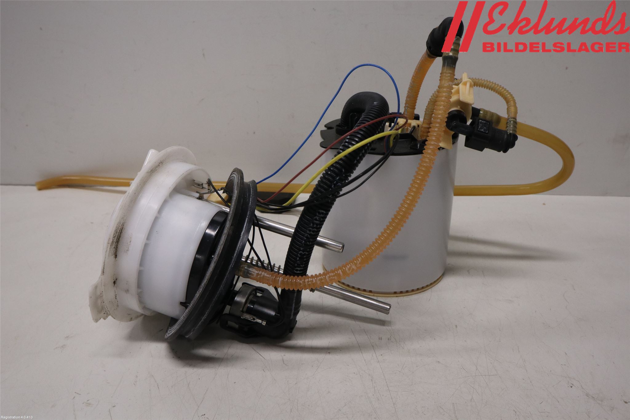 Volkswagen VW PASSAT 11-14 Bränslepump El