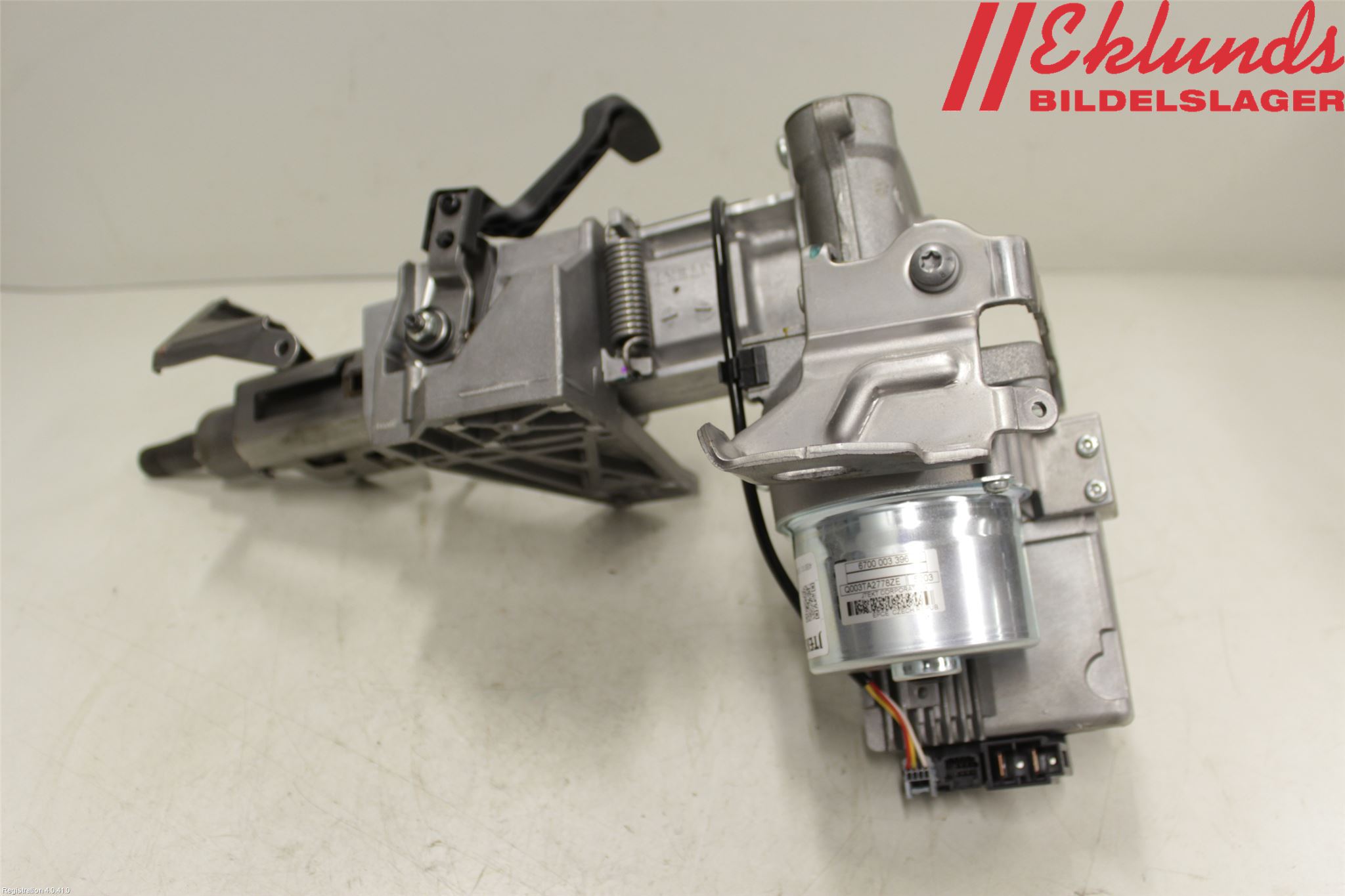 Renault CLIO IV 12-16 Rattaxelagg Med Inb Servo