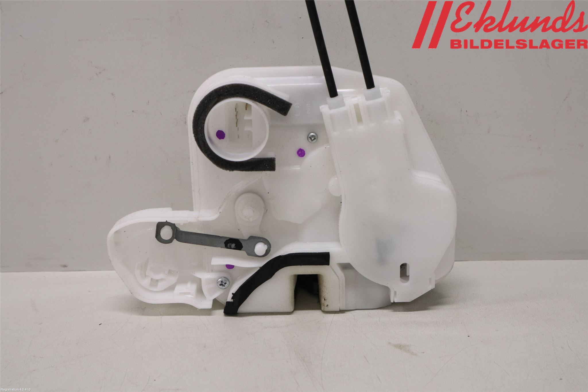 Mitsubishi L200 16-23 Låskista-Dörrlås