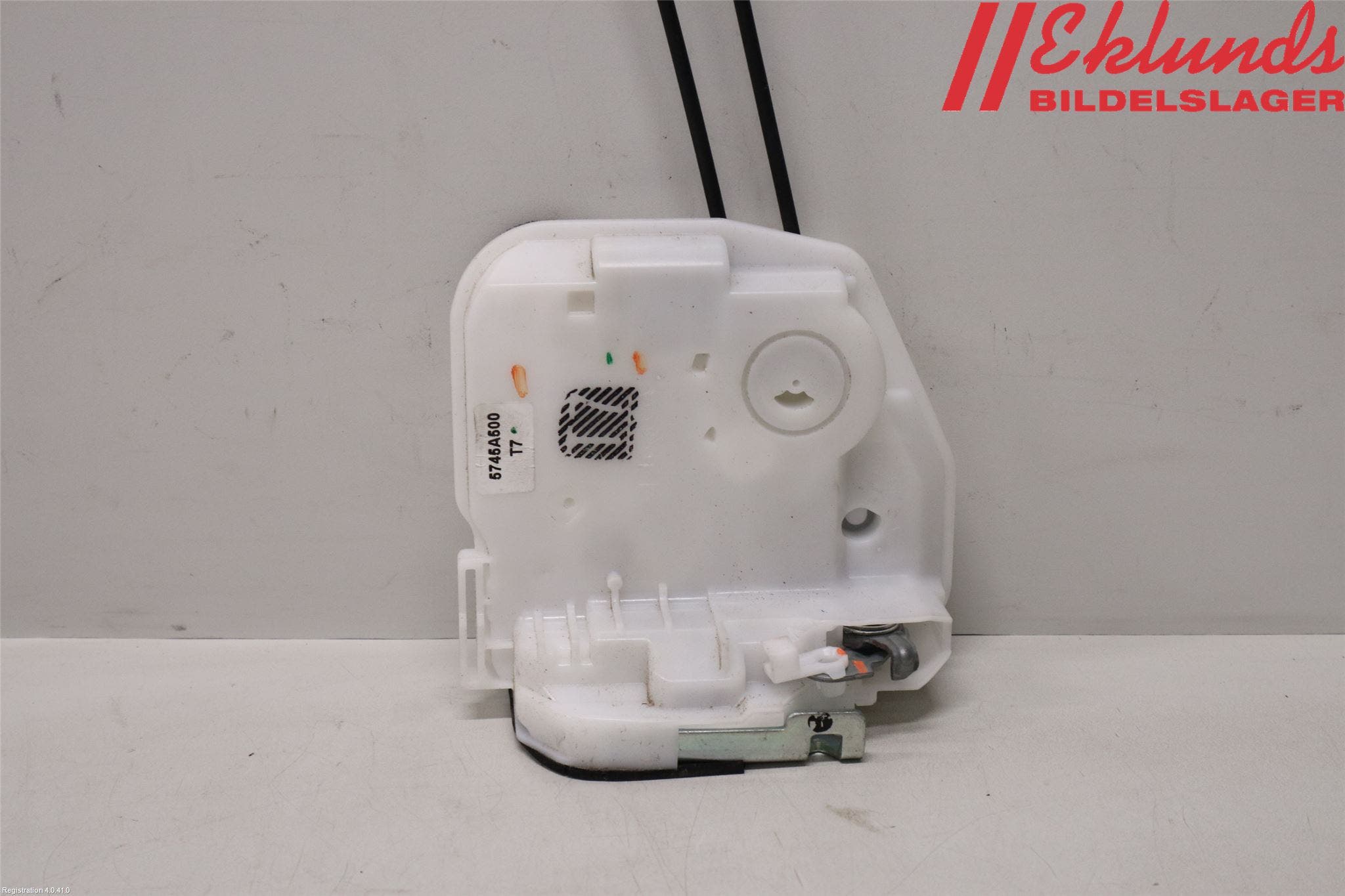 Mitsubishi L200 16-23 Låskista-Dörrlås