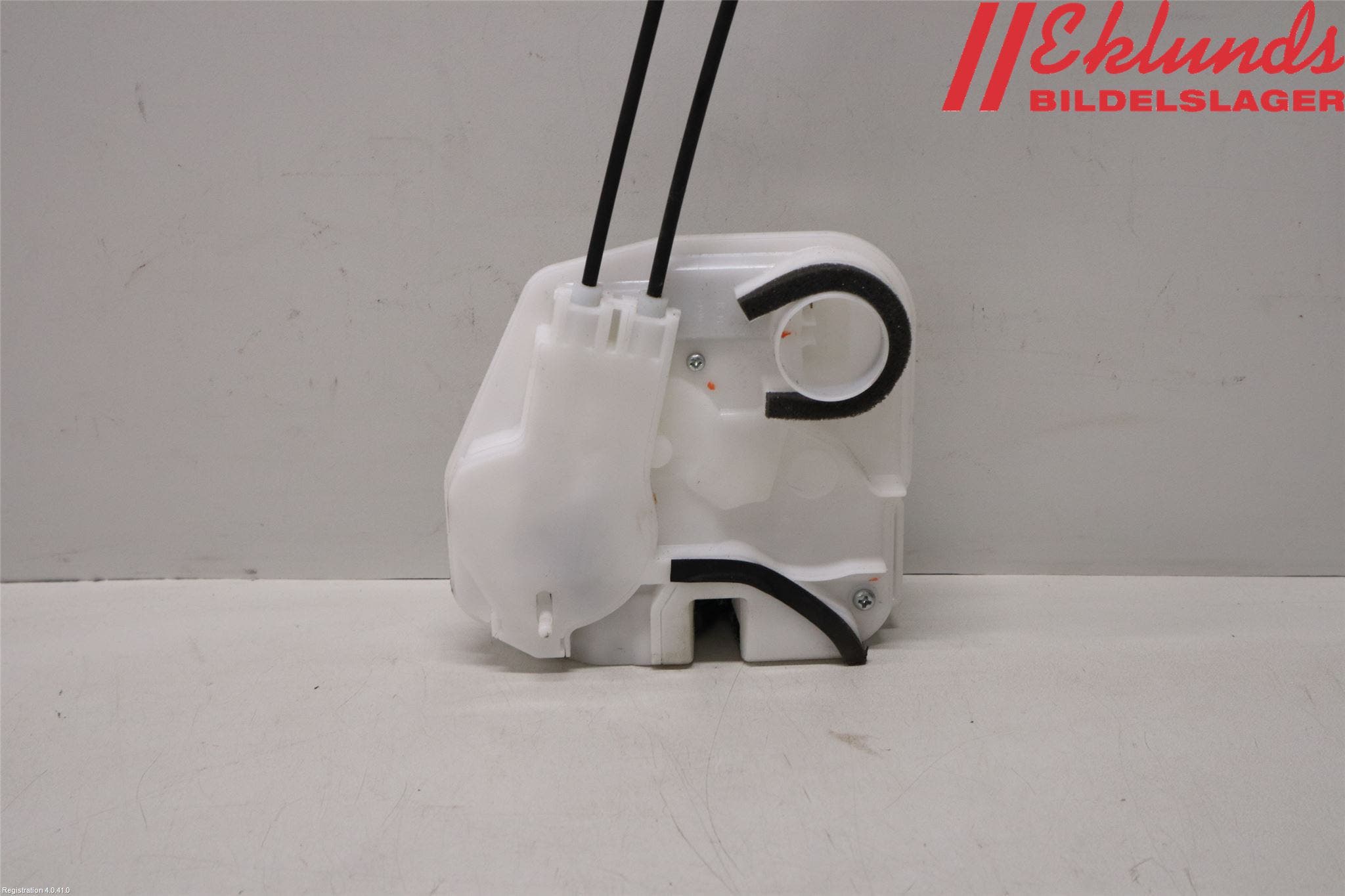 Mitsubishi L200 16-23 Låskista-Dörrlås