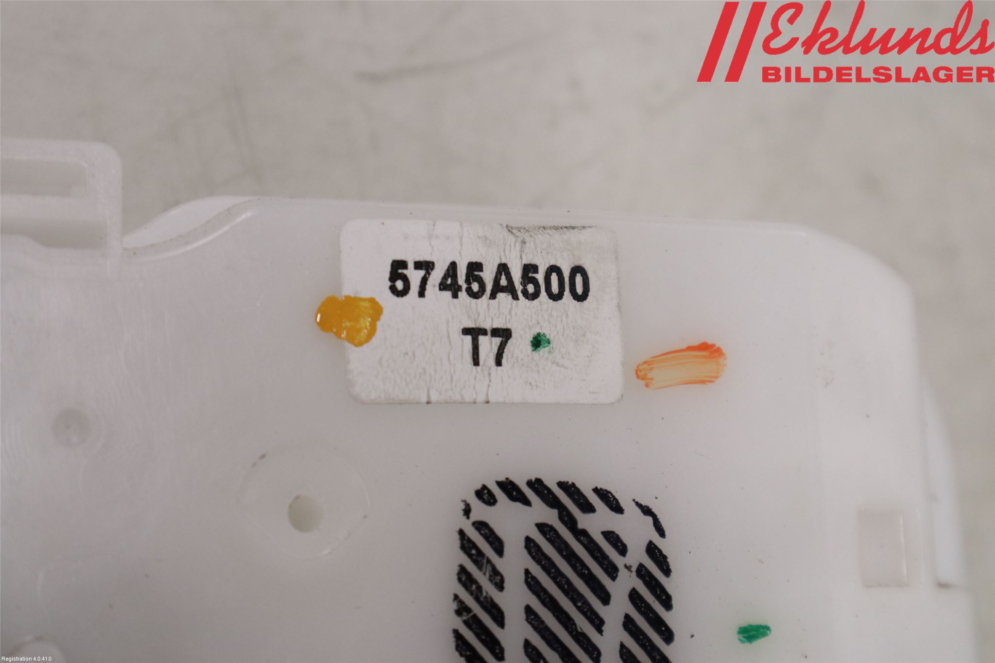 Mitsubishi L200 16-23 Låskista-Dörrlås