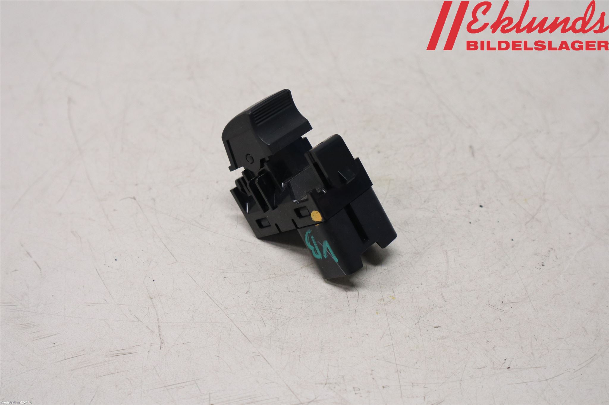 Mitsubishi L200 16-23 Strömställare Elhiss