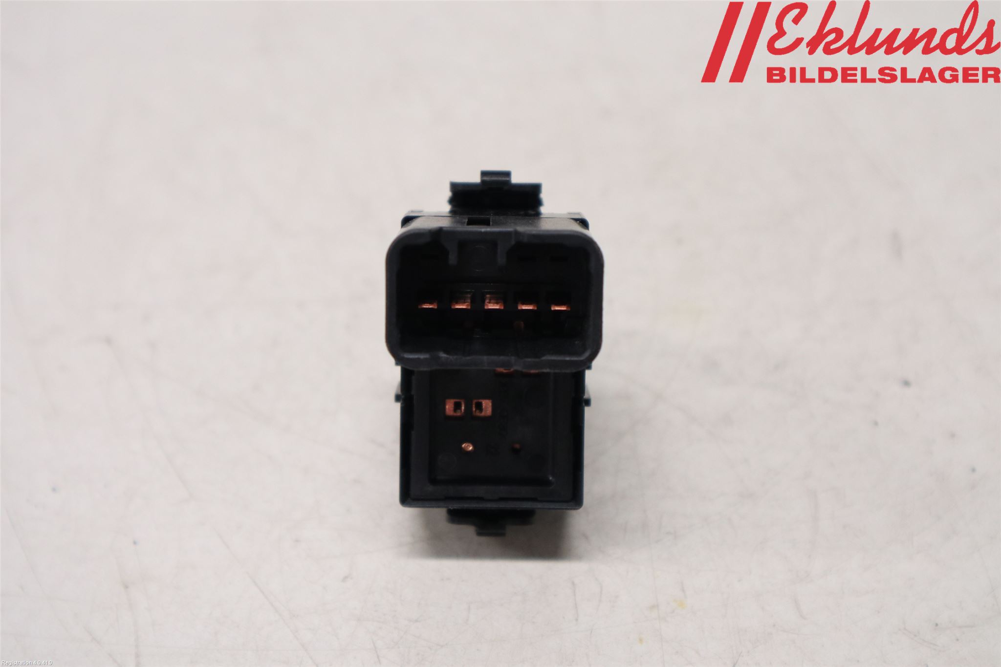 Mitsubishi L200 16-23 Strömställare Elhiss