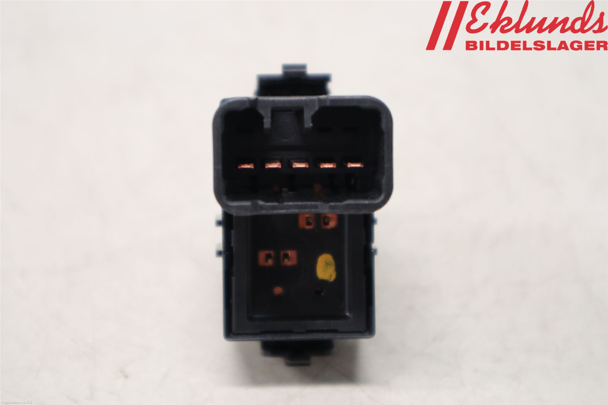 Mitsubishi L200 16-23 Strömställare Elhiss