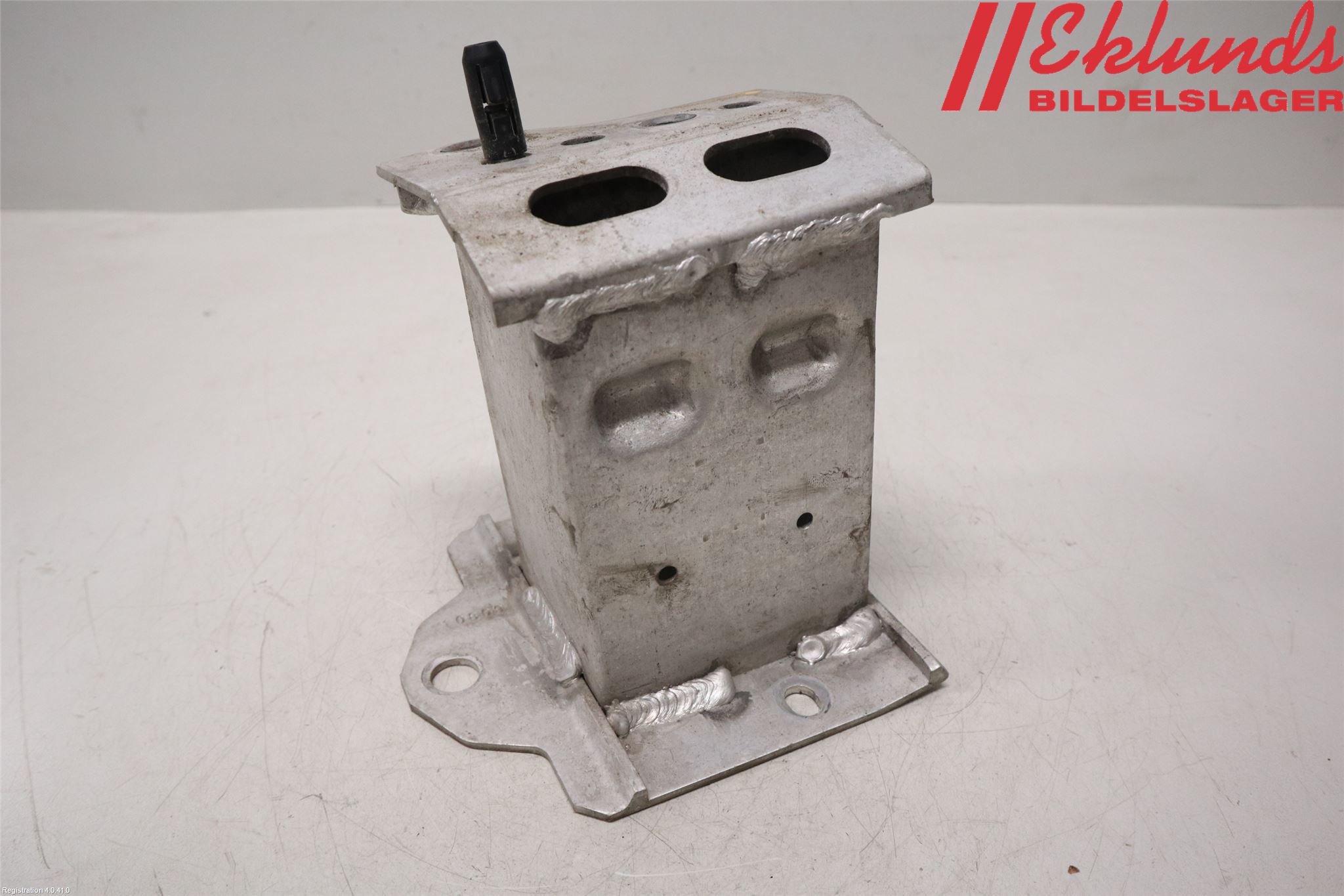 Lexus CT 200h Stötfångarbärjärn Bak