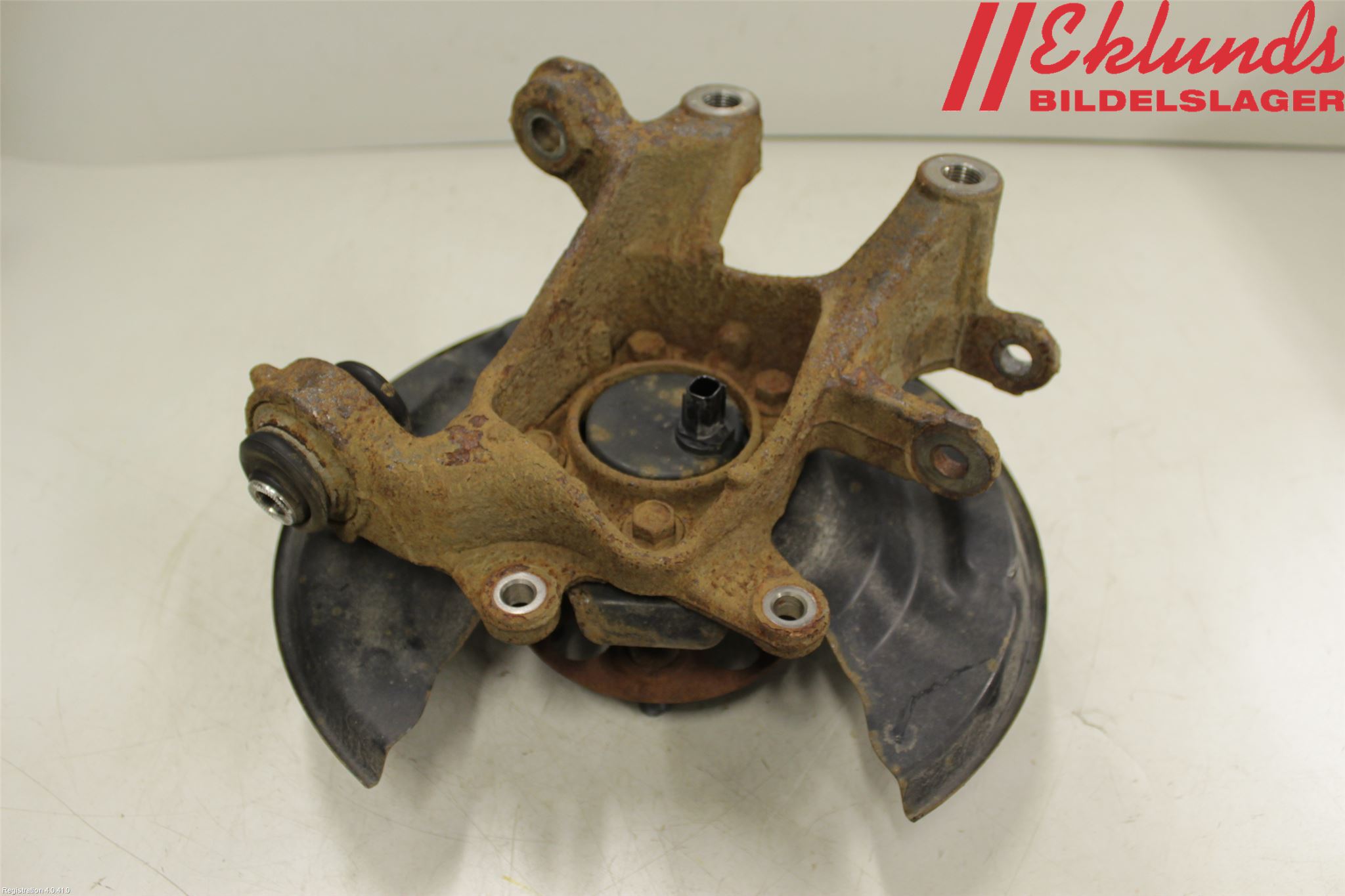 Lexus CT 200h Hjullagerhus-Spindel Hö B