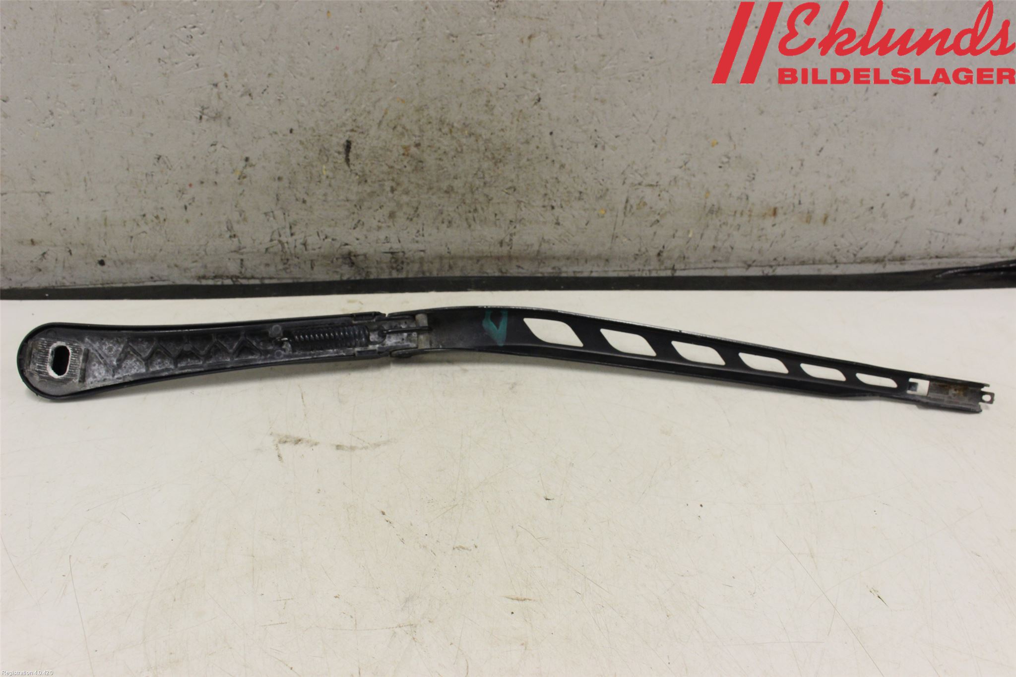 BMW 5 E60/61 Sed/Tou 02-10 Torkararm Armar Vindruta